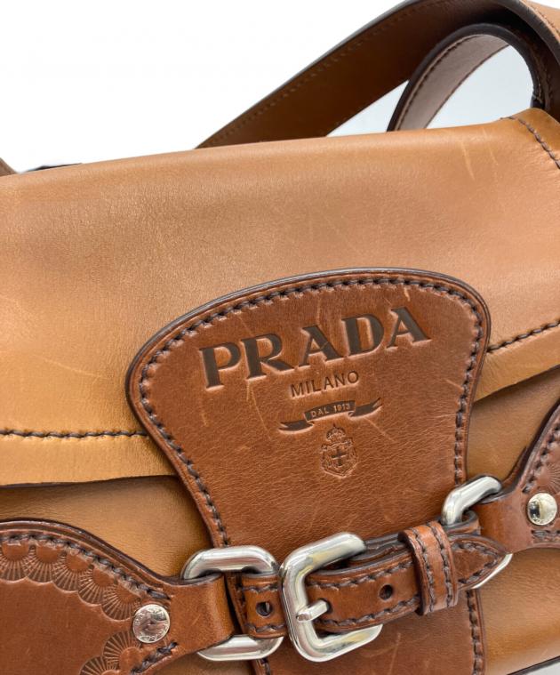 PRADA ブラウンレザー ショルダーバッグ 中古・古着通販】PRADA (プラダ) ショルダーバッグ ブラウン｜ブランド
