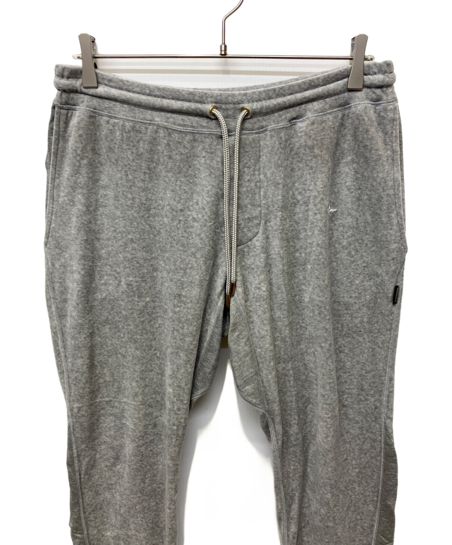 中古・古着通販】1piu1uguale3 (ウノピュウノウグァーレトレ) ベロア 中古・古着通販】1piu1uguale3 (ウノピュウノウグァーレトレ) ベロア