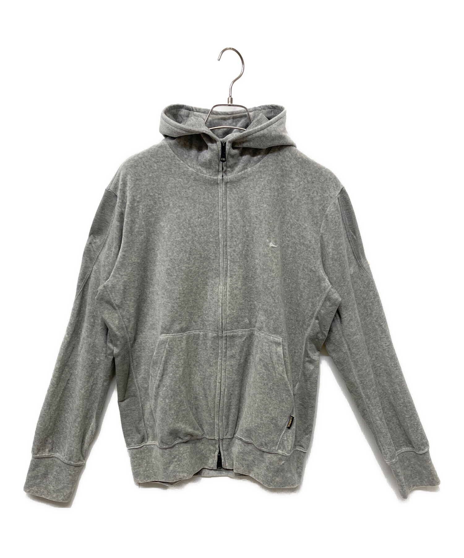 未使用】1PIU1UGUALE3 GOLF× 戸賀敬城 ジップパーカー 3 中古・古着