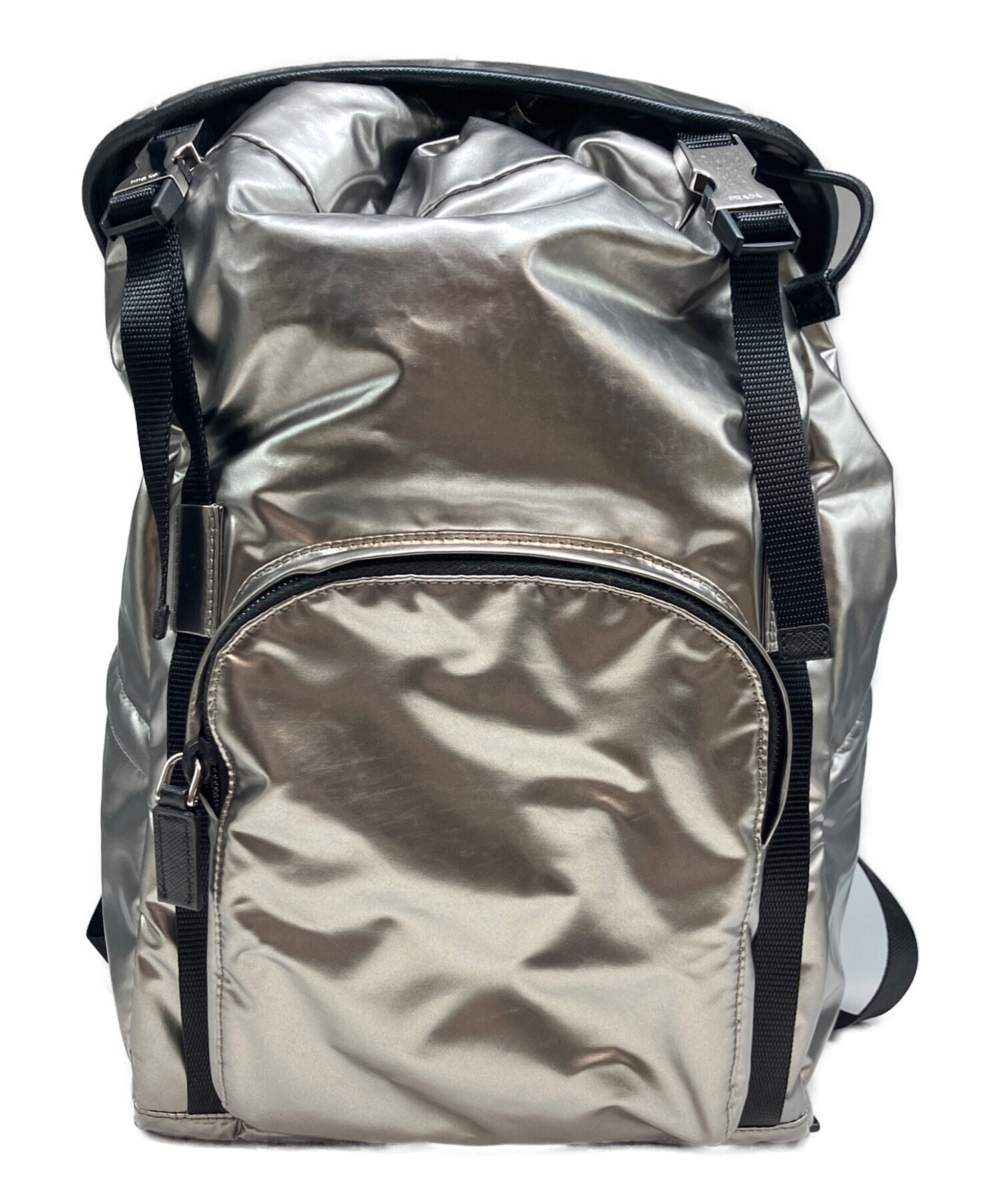 PRADAリュック　USEDジャンク 中古・古着通販】PRADA (プラダ) リュック シルバーカラー｜ブランド
