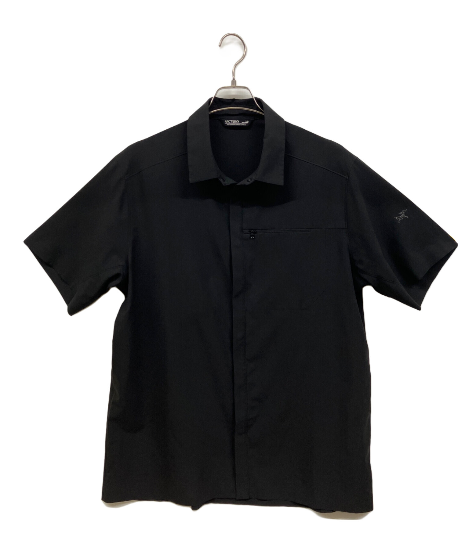 ARC'TERYX 半袖シャツ ブラック 中古・古着通販】ARC'TERYX (アークテリクス) 半袖シャツ ブラック