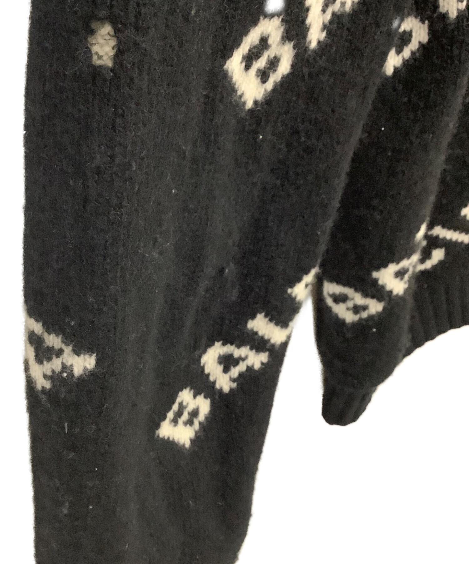 中古・古着通販】BALENCIAGA (バレンシアガ) ロゴ総柄ジャガード 中古・古着通販】BALENCIAGA (バレンシアガ) ロゴ総柄ジャガード