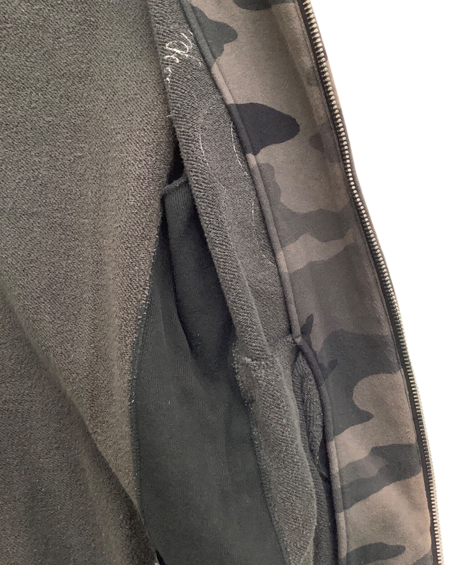 中古・古着通販】1piu1uguale3 (ウノピュウノウグァーレトレ) ジップ