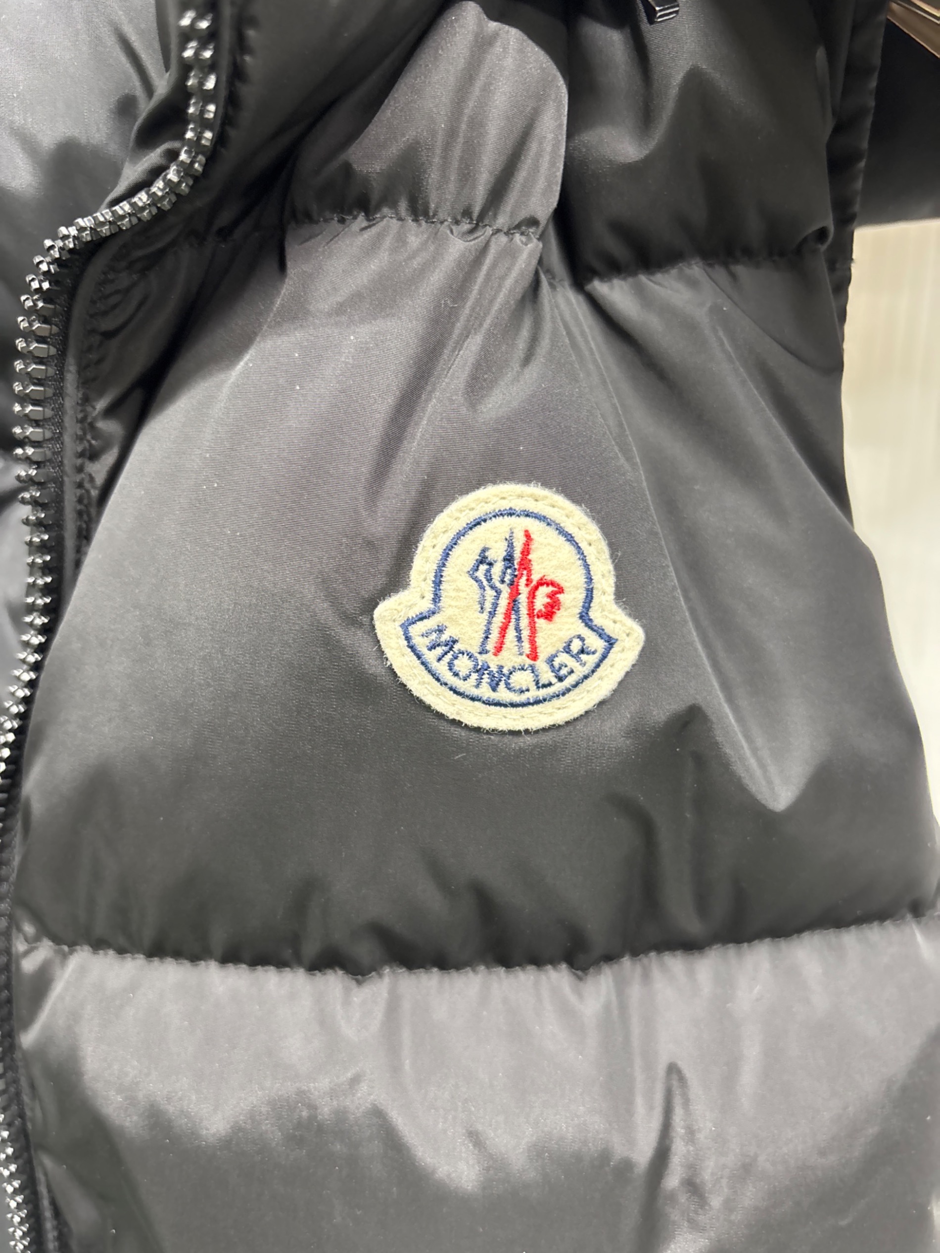 中古・古着通販】MONCLER (モンクレール) ダウンベスト ブラック