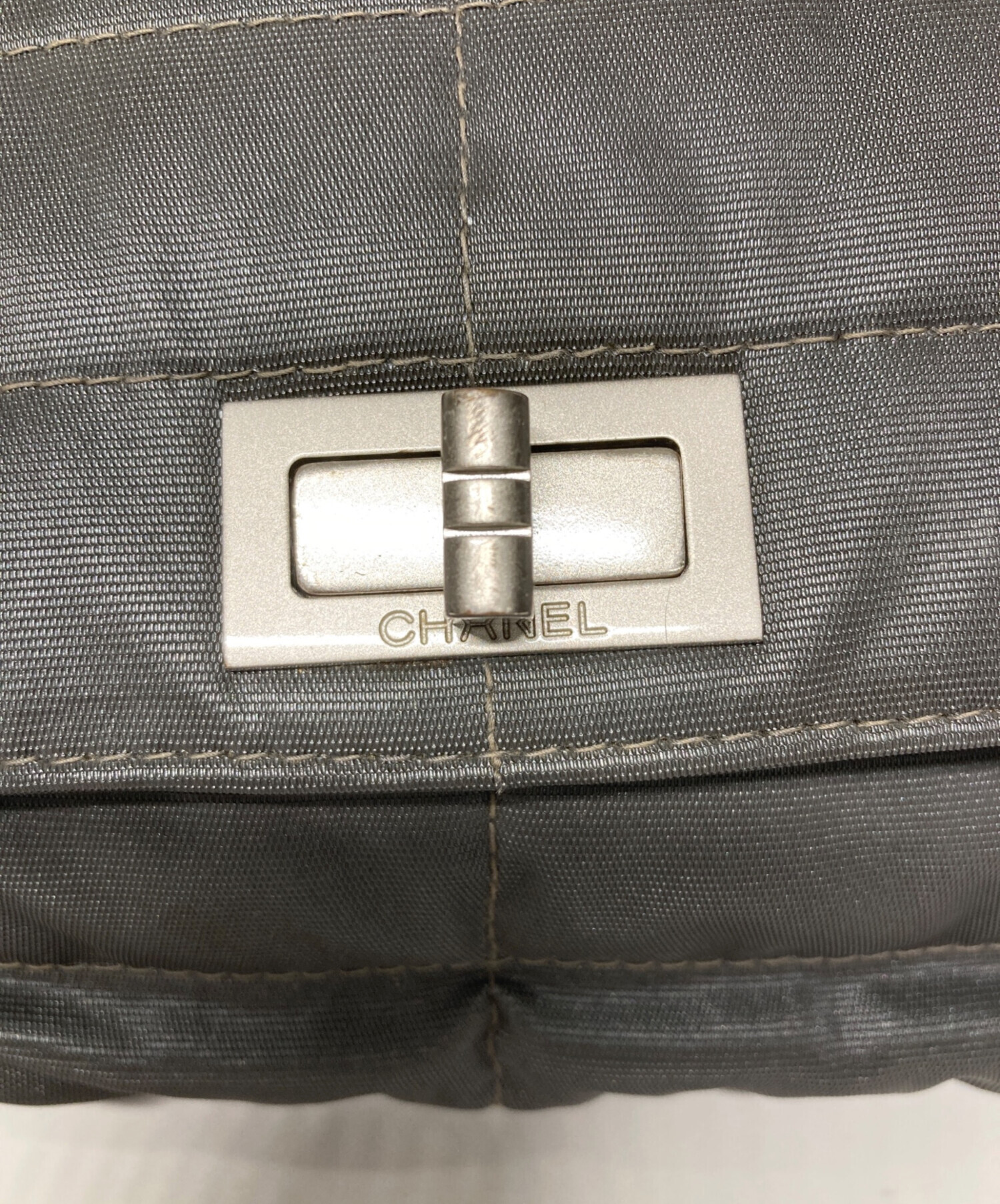 中古・古着通販】CHANEL (シャネル) ショルダーバッグ グレー 