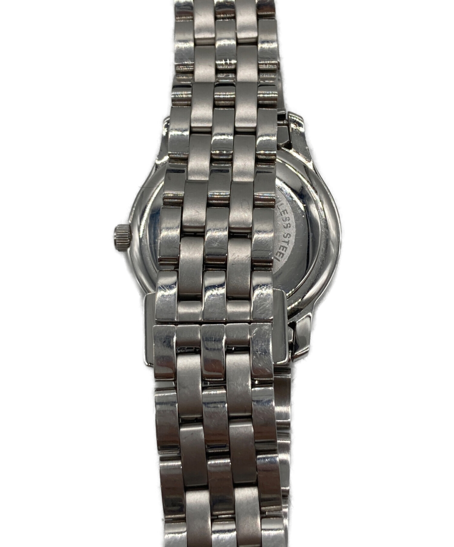 GUCCI グッチ 腕時計 シルバー（中古） 中古・古着通販】GUCCI (グッチ) 腕時計 シルバー｜ブランド・古着通販