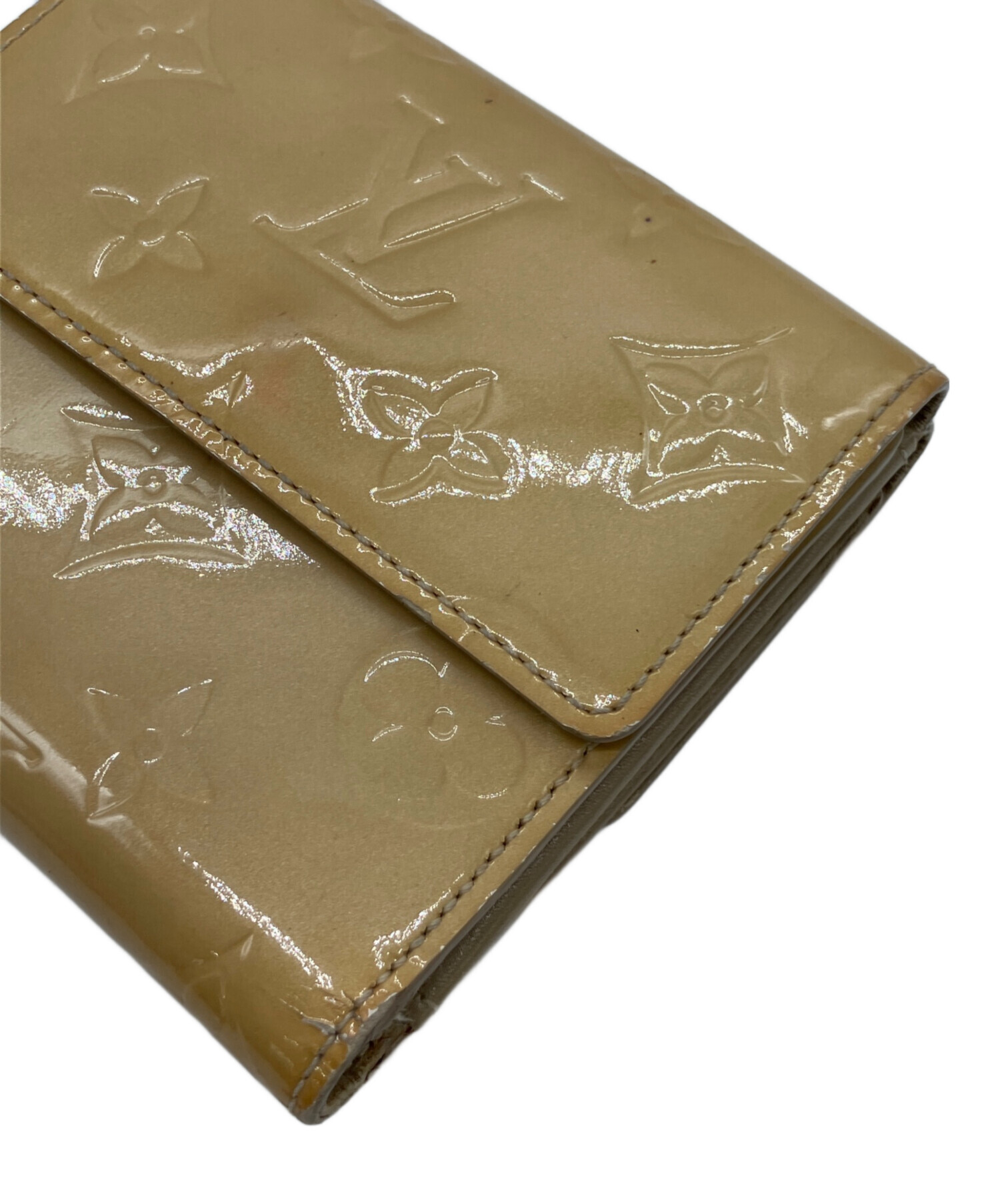 【さらに値下げ】Louis Vuitton ベージュ 三つ折り財布 中古・古着通販】LOUIS VUITTON (ルイ ヴィトン) 3つ折り財布 ベージュ