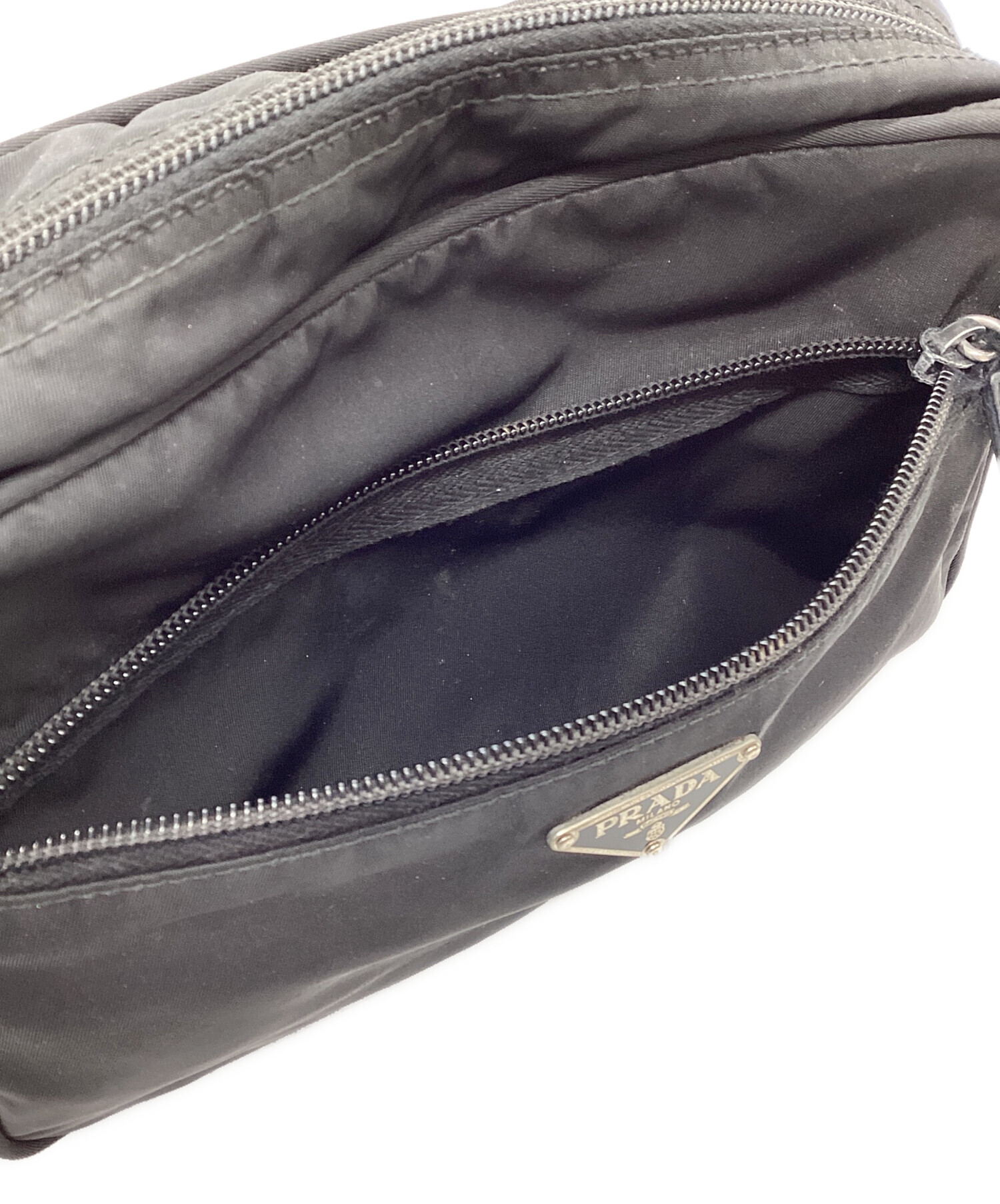 中古・古着通販】PRADA (プラダ) ナイロンボディーバッグ ブラック