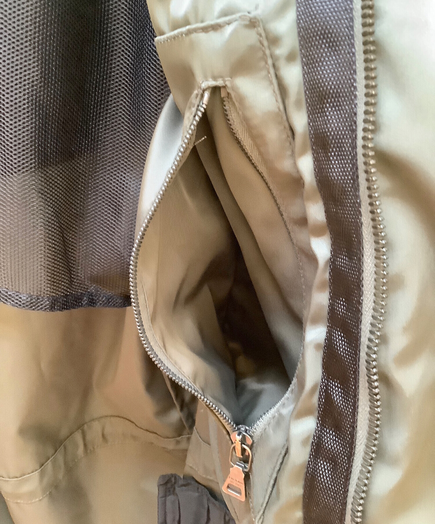 中古・古着通販】PRADA (プラダ) ナイロンジャケット オリーブ サイズ