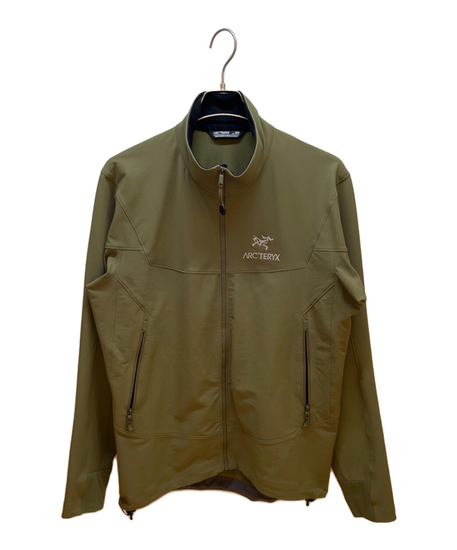 ARC'TERYX ナイロンジャケット オリーブ Sサイズ 中古・古着通販】ARC'TERYX (アークテリクス) ナイロンジャケット