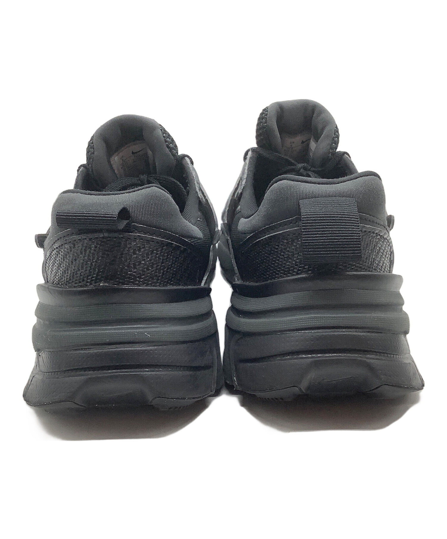 中古・古着通販】NIKE (ナイキ) NIKE V2K RUN BLACK/DK SMOKE GREY 