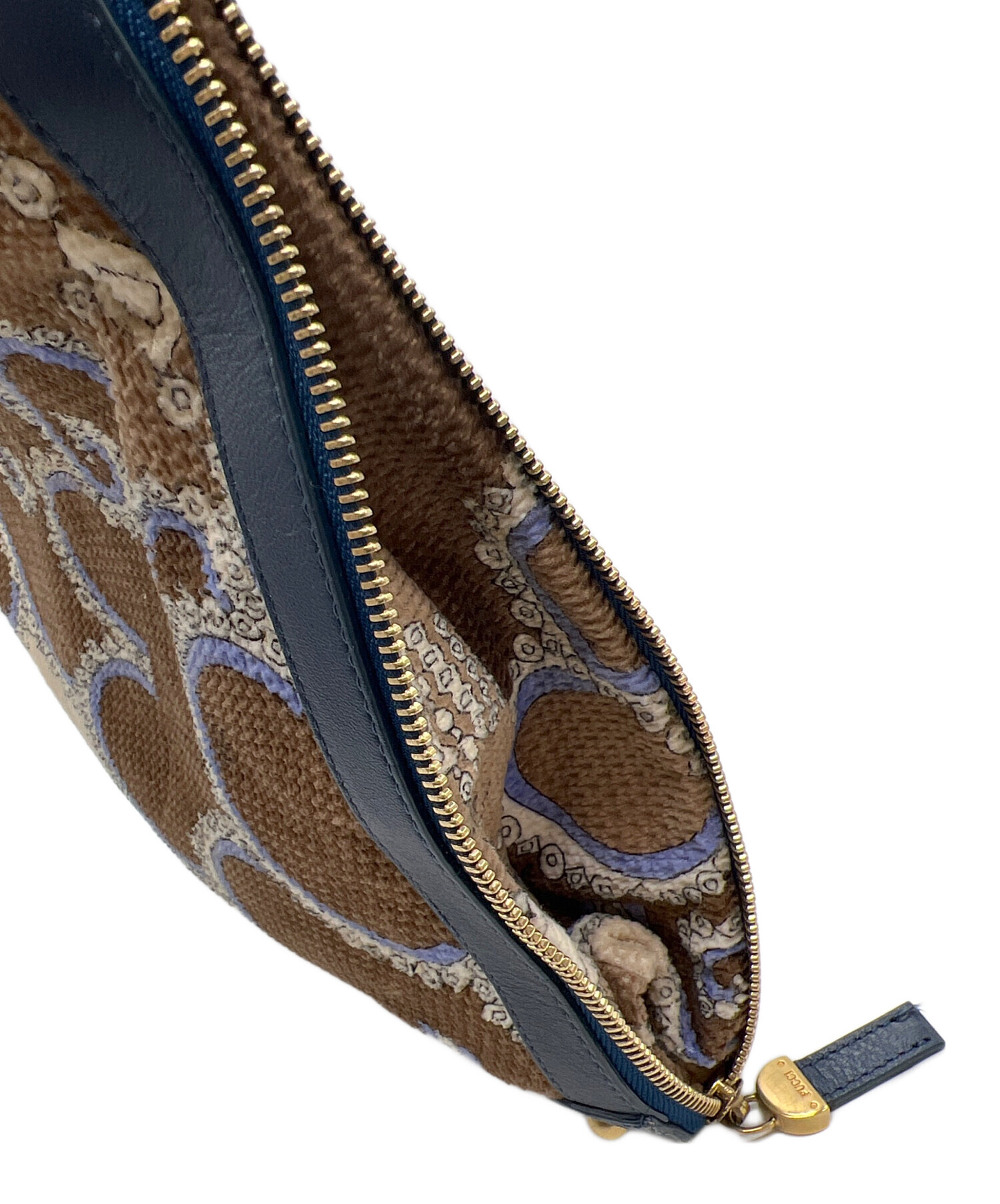 【エミリオプッチ】パリジェンヌ風ショルダーバッグ♪Emilio Pucci 持つだけでハッピーな気分になれる！エミリオ・プッチのプレイフルな
