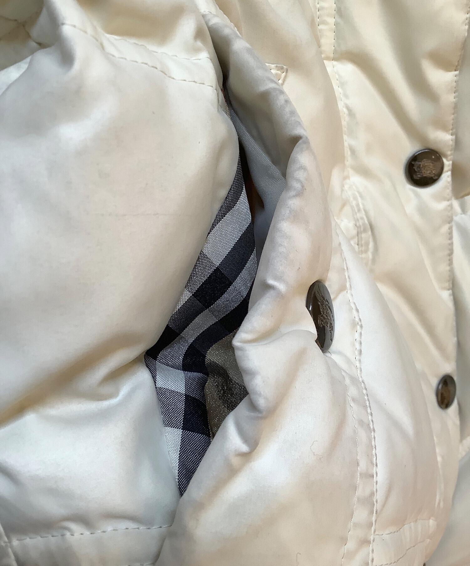 中古・古着通販】BURBERRY (バーバリー) ダウンジャケット アイボリー