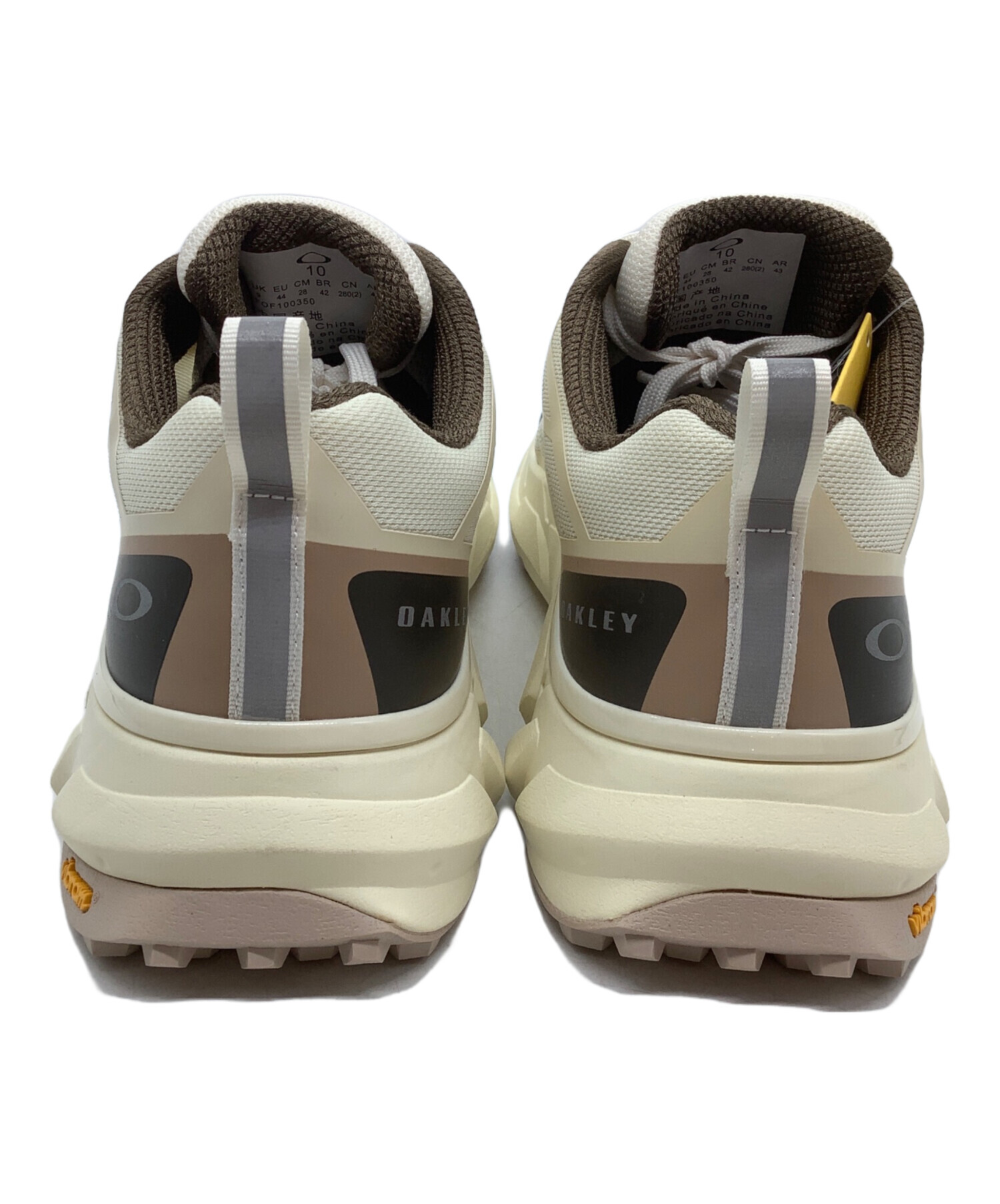 中古・古着通販】OAKLEY (オークリー) スニーカー ベージュ サイズ:28