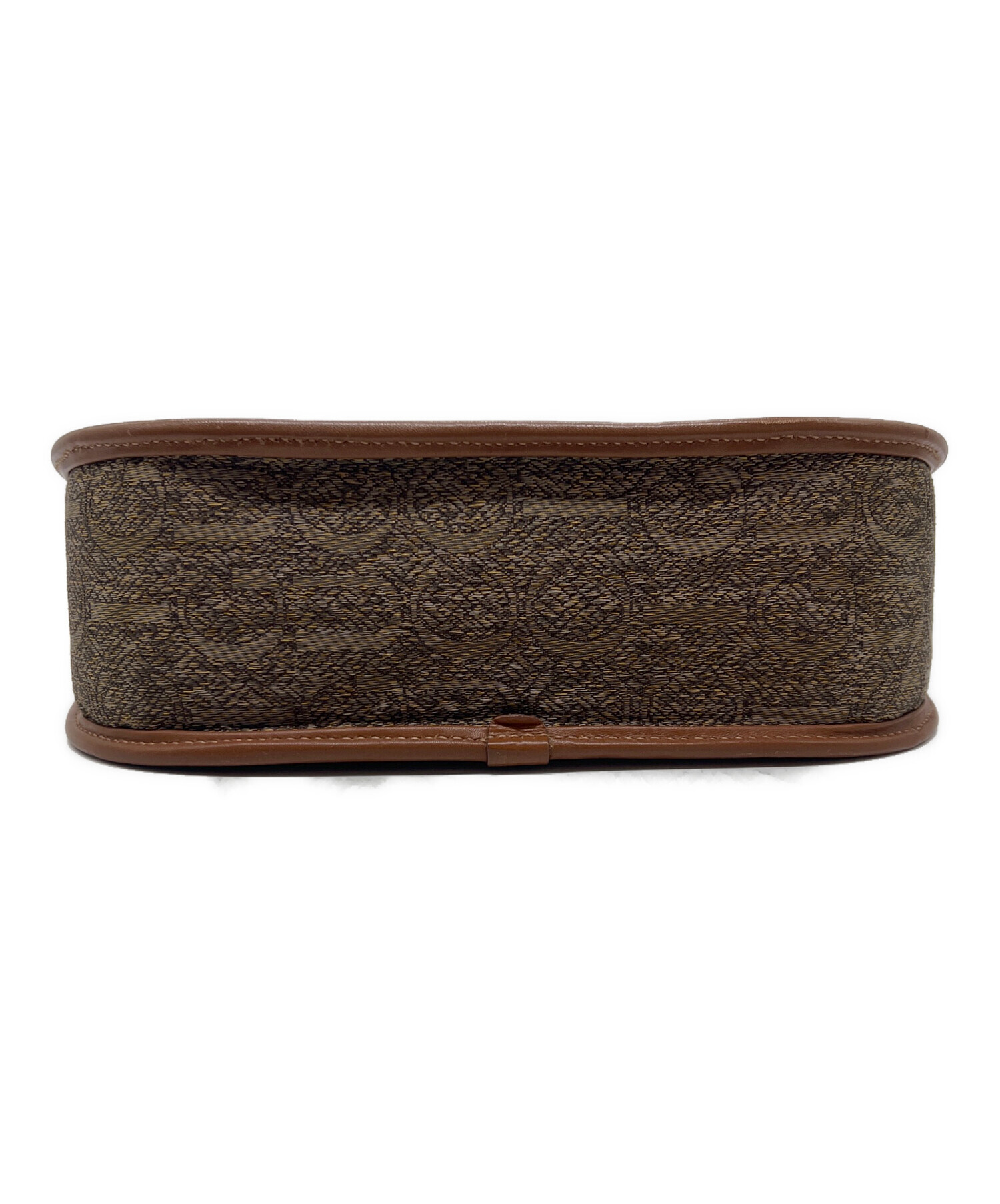 今市隆二 RILY ベージュショルダーバッグとバンダナとピンバッチの3点