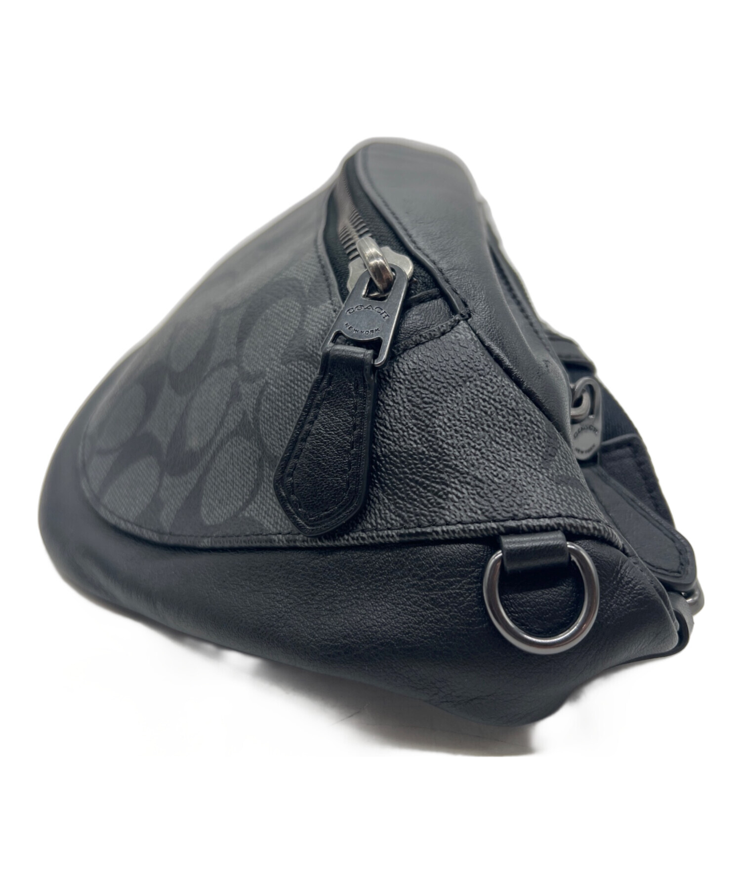 [USED] coach ショルダーポーチ 中古・古着通販】COACH (コーチ) ショルダーポーチ グレー｜ブランド