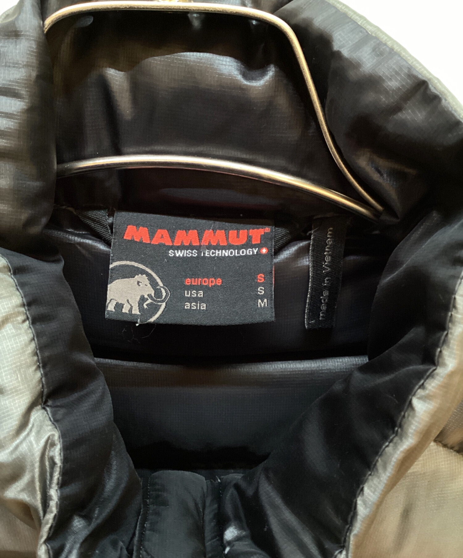 中古・古着通販】MAMMUT (マムート) ダウンベスト グレー サイズ:M