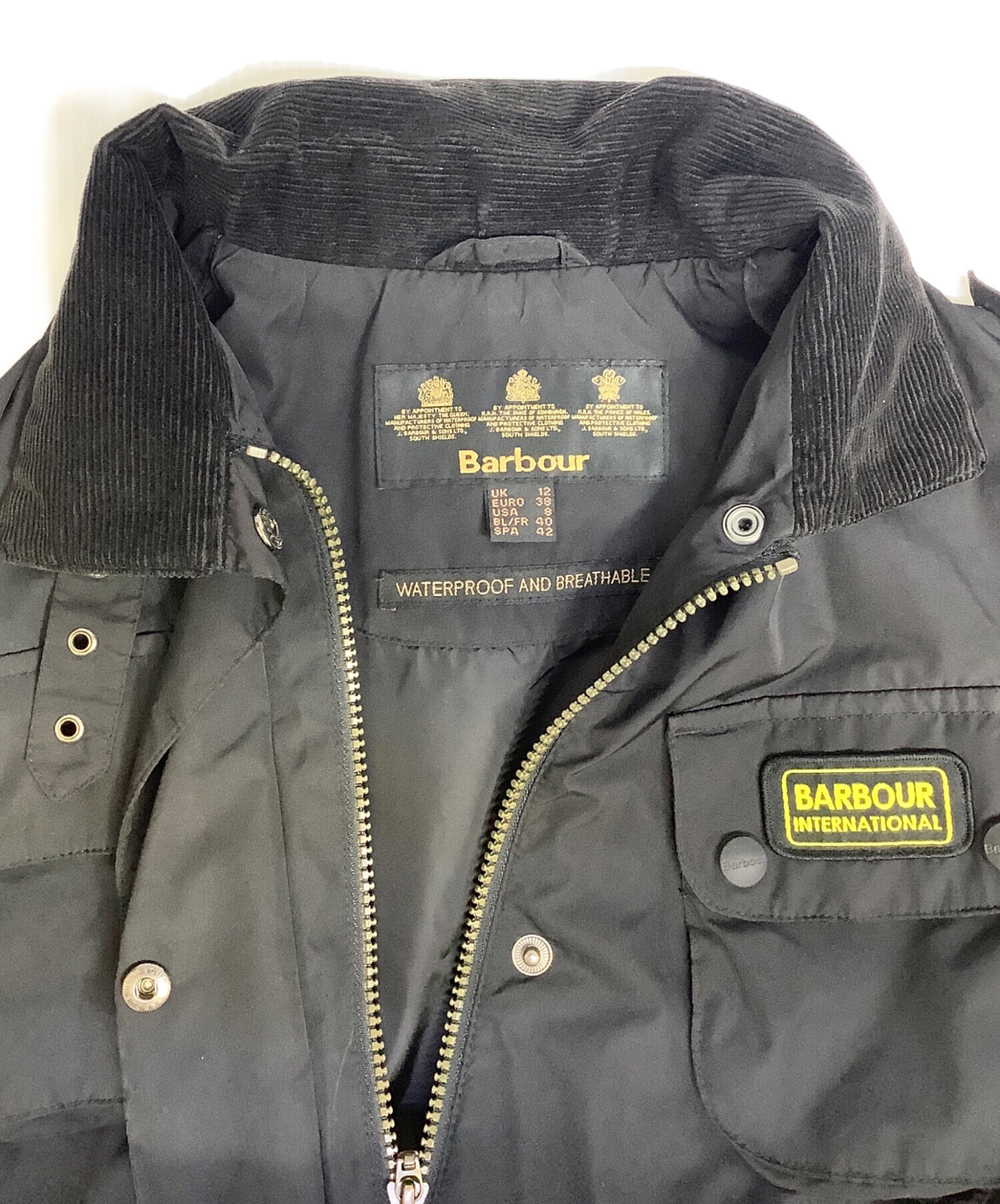 Barbour international ナイロンジャケット 42 ブラック 中古・古着通販】Barbour (バブアー) ナイロンジャケット ブラック