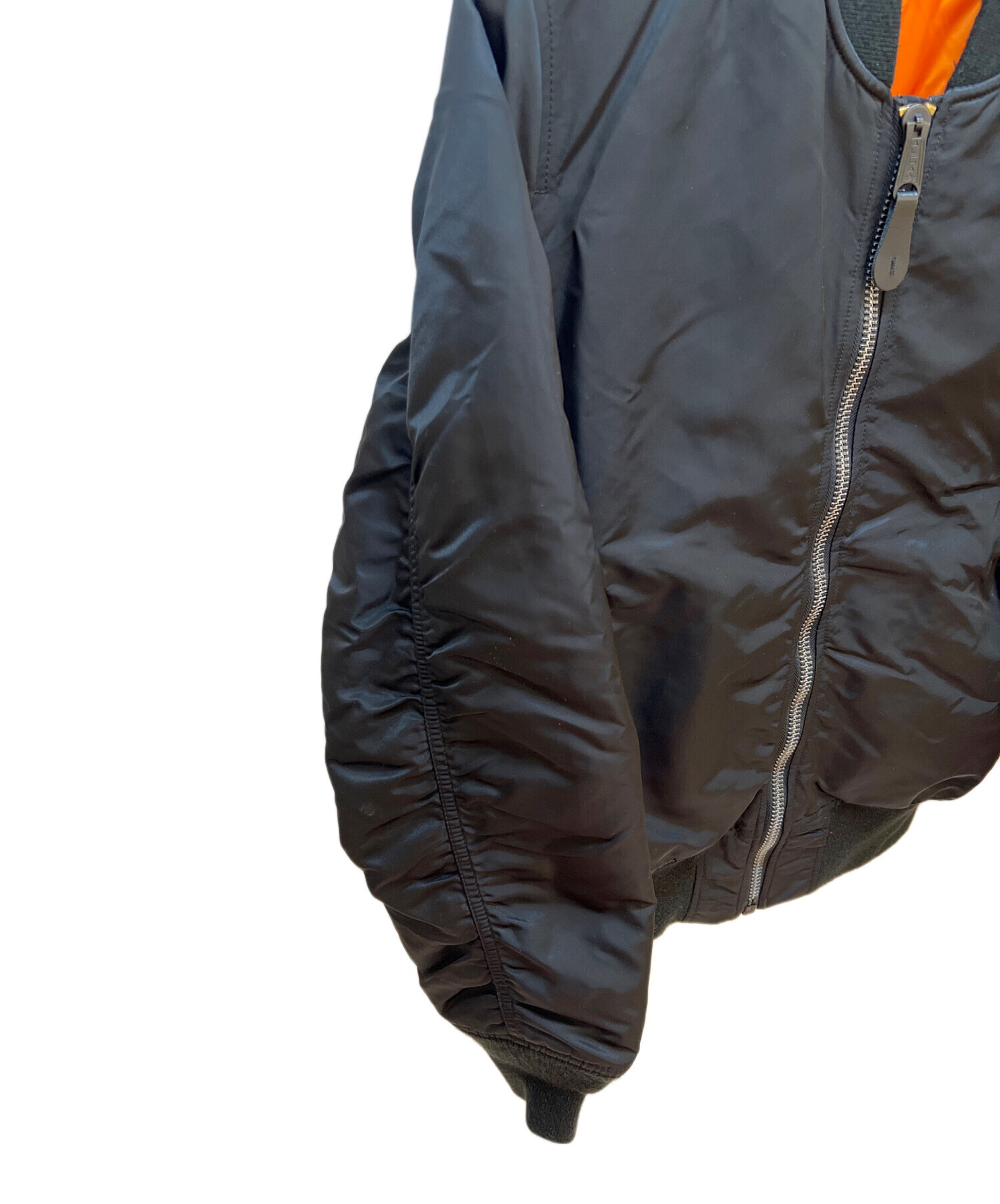 MA-1　ジャケットアルファインダストリート　黒色　LL　古着ですが新品同様です 中古・古着通販】ALPHA INDUSTRIES (アルファインダストリーズ) MA-1