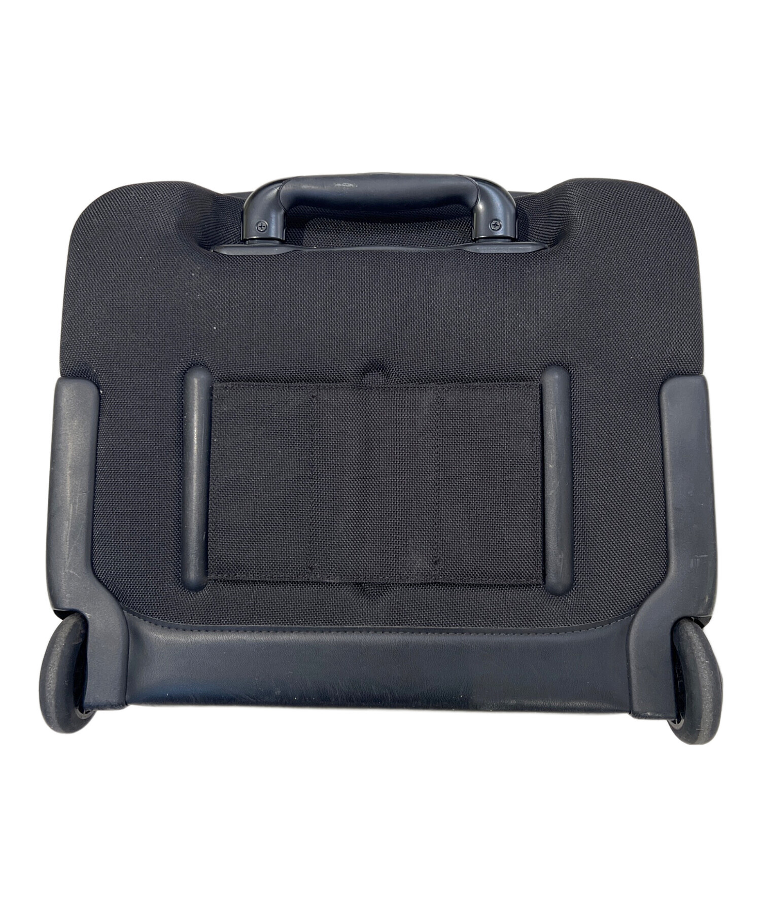 TUMI トゥミ スーツケース キャリーケース 中古品 訳アリ品 中古・古着通販】TUMI (トゥミ) キャリーバッグ ブラック｜ブランド