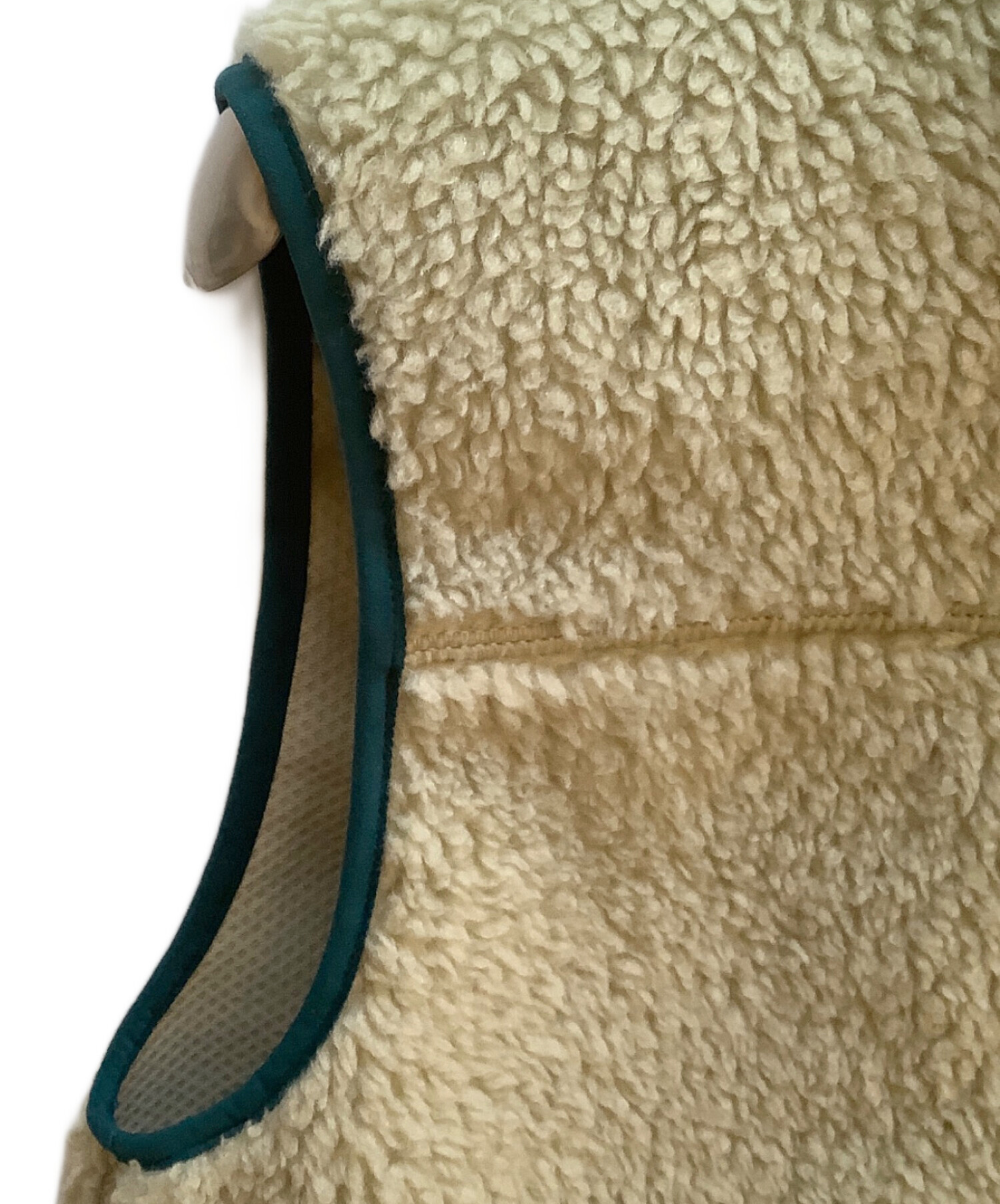 中古・古着通販】Patagonia (パタゴニア) フリースベスト ベージュ 中古・古着通販】Patagonia (パタゴニア) フリースベスト ベージュ