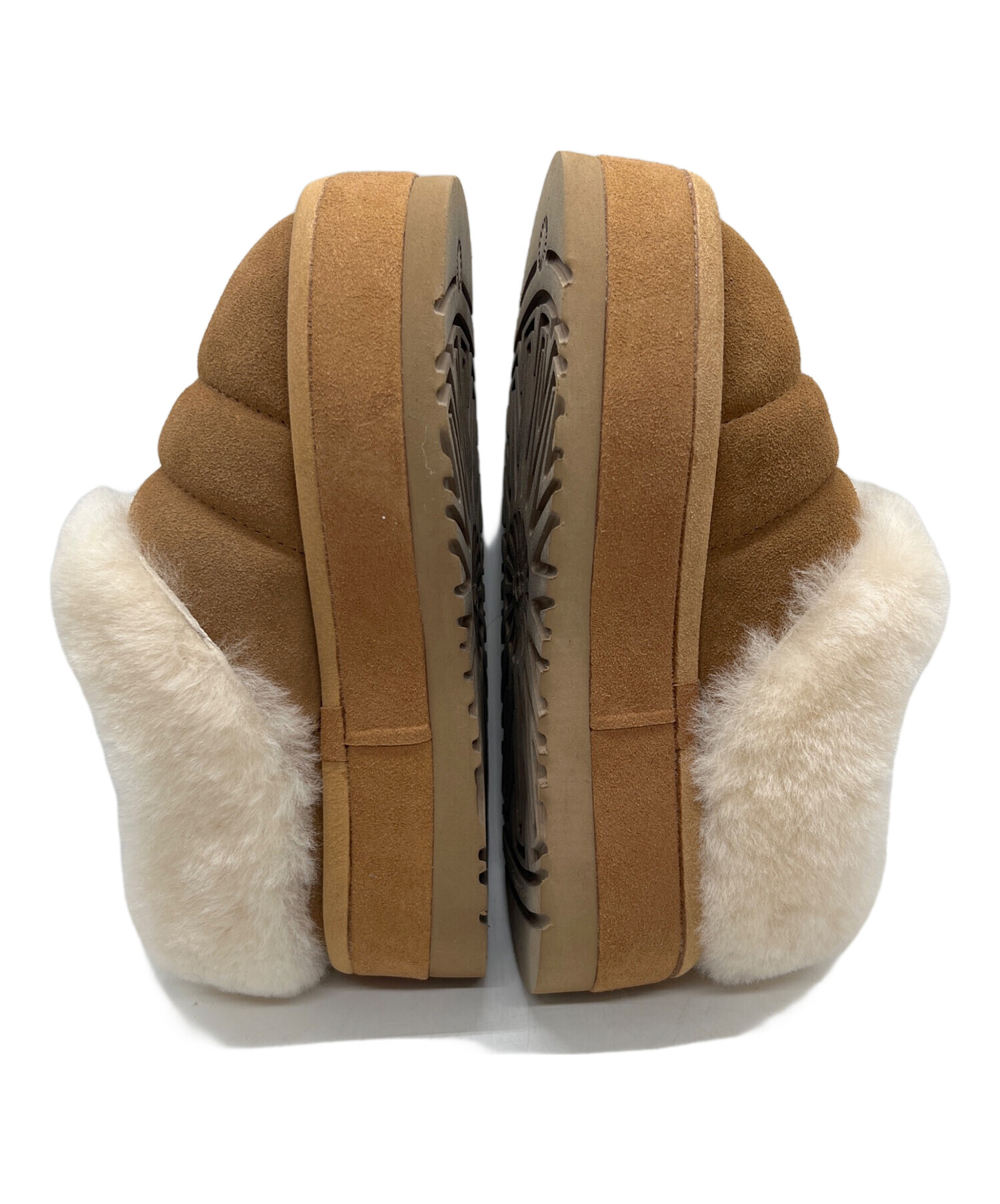A*i様 UGG ベージュ ムートンブーツ 中古・古着通販】UGG (アグ) ムートンブーツ ベージュ サイズ:26cm