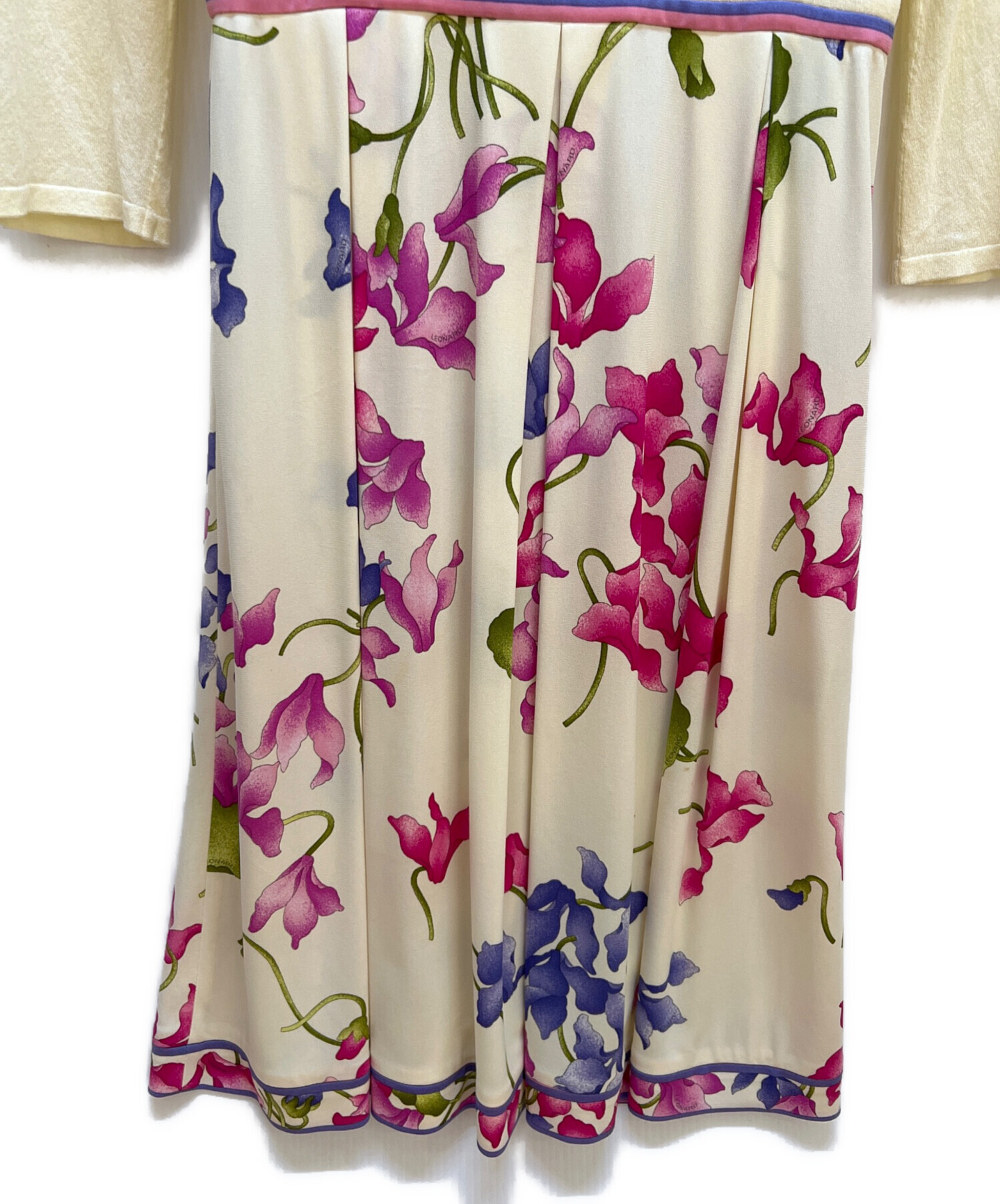 LEONARD 半袖 ワンピース 中古・古着通販】LEONARD (レオナール) 半袖ワンピース アイボリー