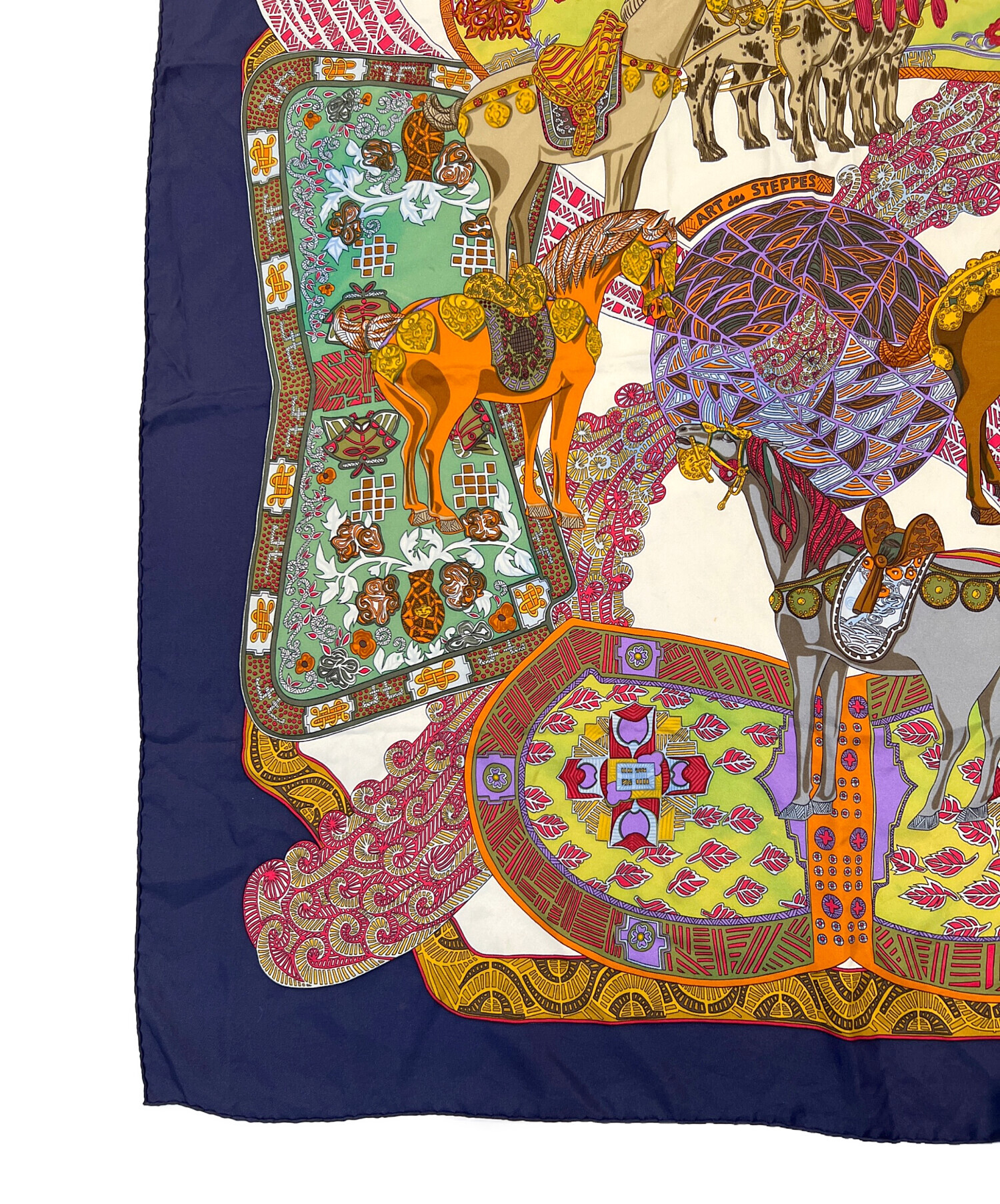 HERMES エルメスHere Fine Art .騎士と貴婦人のスカーフの絵 中古・古着通販】HERMES (エルメス) スカーフ ネイビー｜ブランド