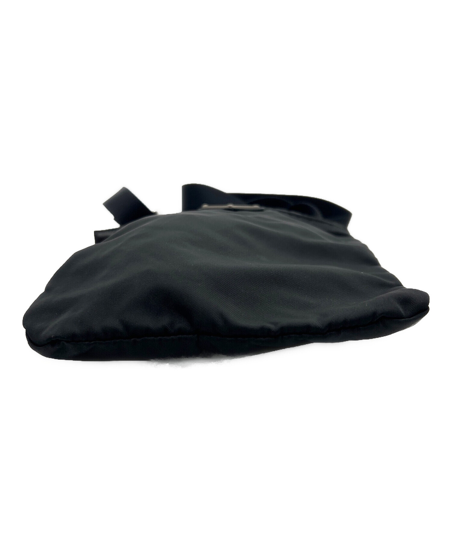 prada ショルダーバック 中古・古着通販】PRADA (プラダ) ショルダーバッグ ブラック｜ブランド