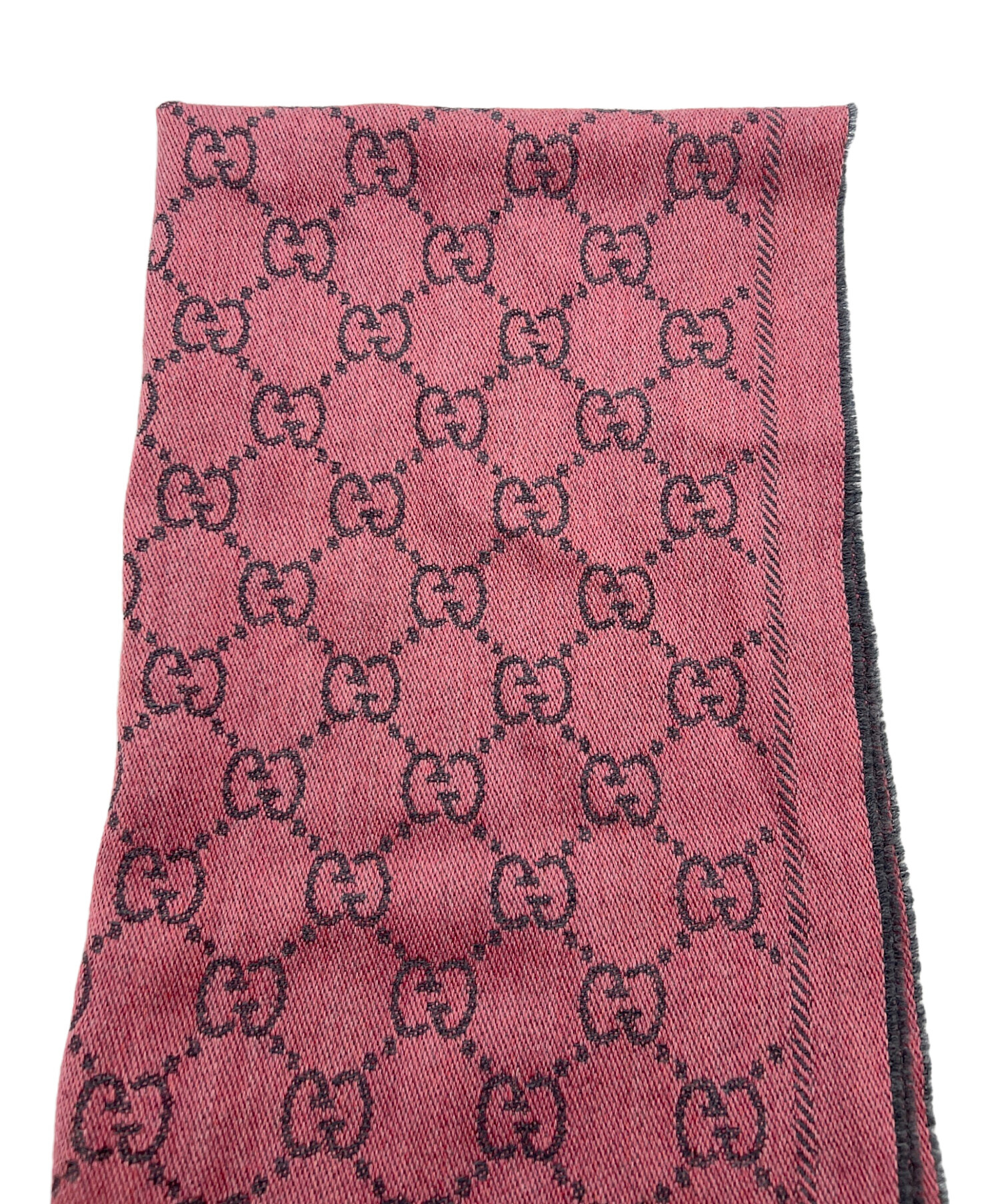 GUCCI ピンクマフラー 中古・古着通販】GUCCI (グッチ) マフラー ピンク×グレー｜ブランド