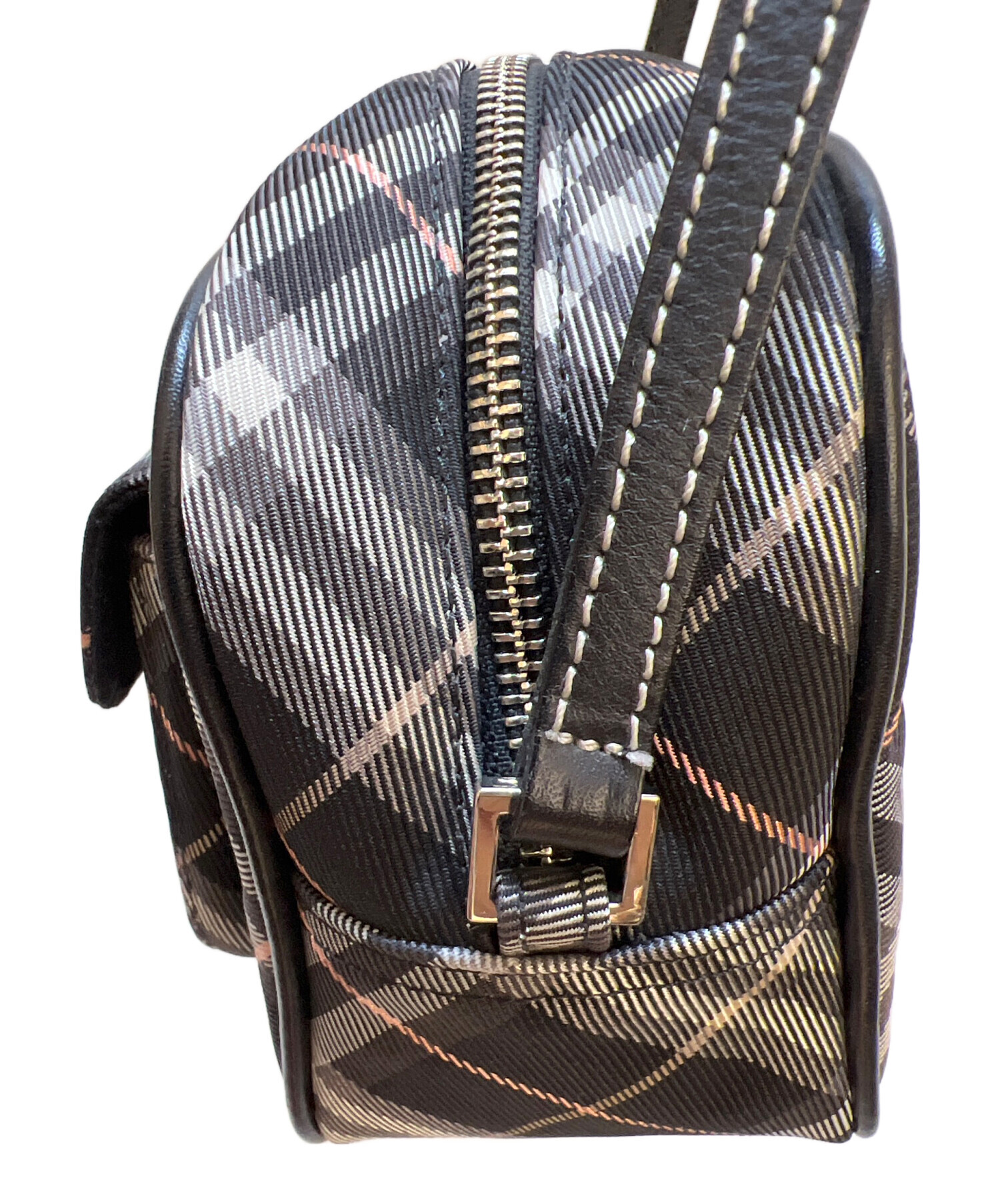 【美品】BURBERRY BLUE LABEL ボディバッグ ショルダー 中古・古着通販】BURBERRY BLUE LABEL (バーバリー ブルー レーベル
