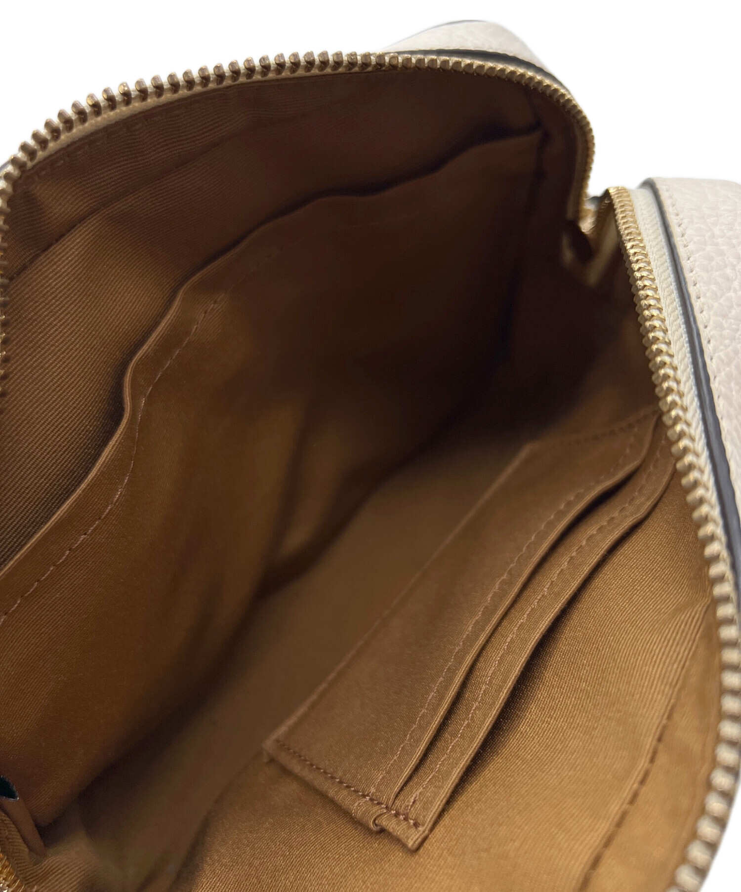 中古・古着通販】COACH (コーチ) カメラバッグ ホワイト｜ブランド