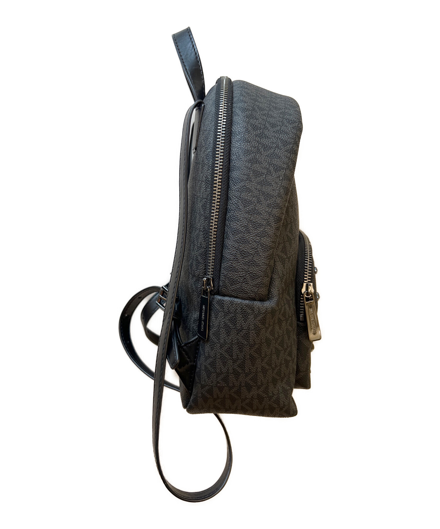 【美品】MICHAEl KORS スタッズリュック 中古・古着通販】MICHAEL KORS (マイケルコース) スタッズリュック