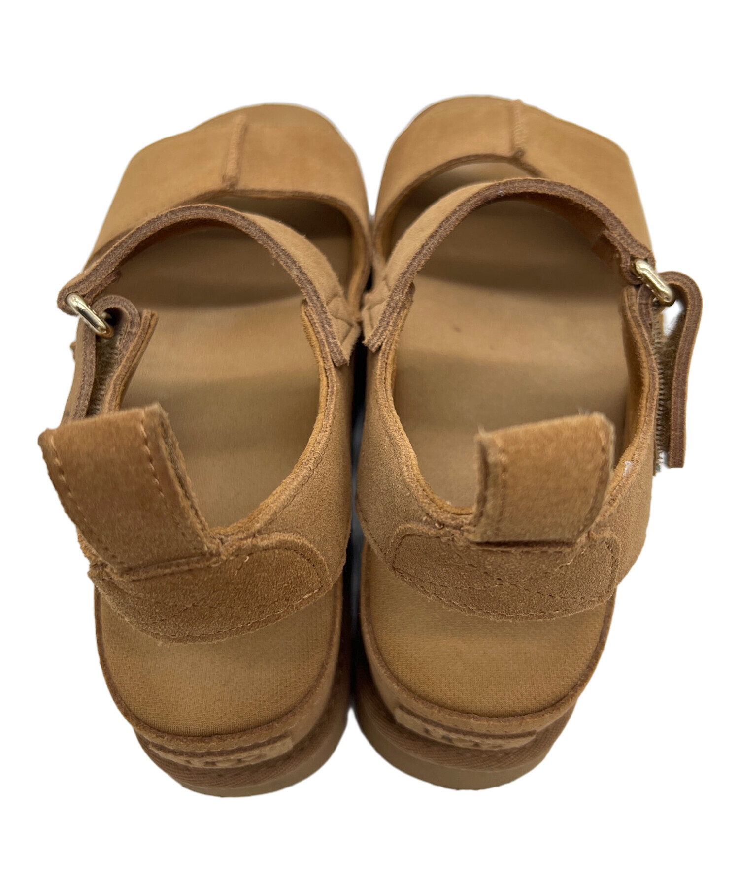 中古・古着通販】UGG (アグ) スエードサンダル ブラウン サイズ:23.5