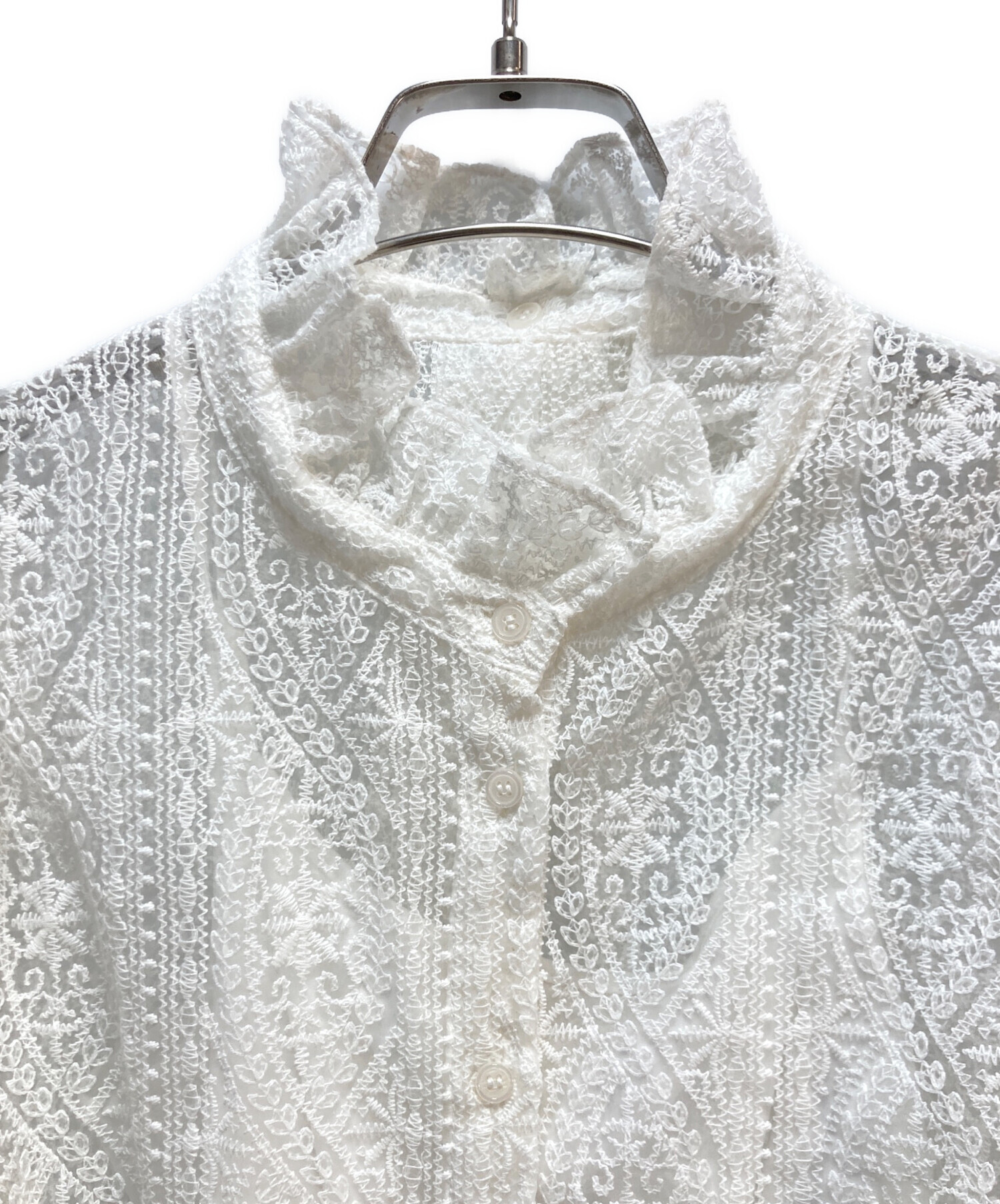 中古・古着通販】Lily Brown (リリーブラウン) 刺繍ボウタイブラウス 