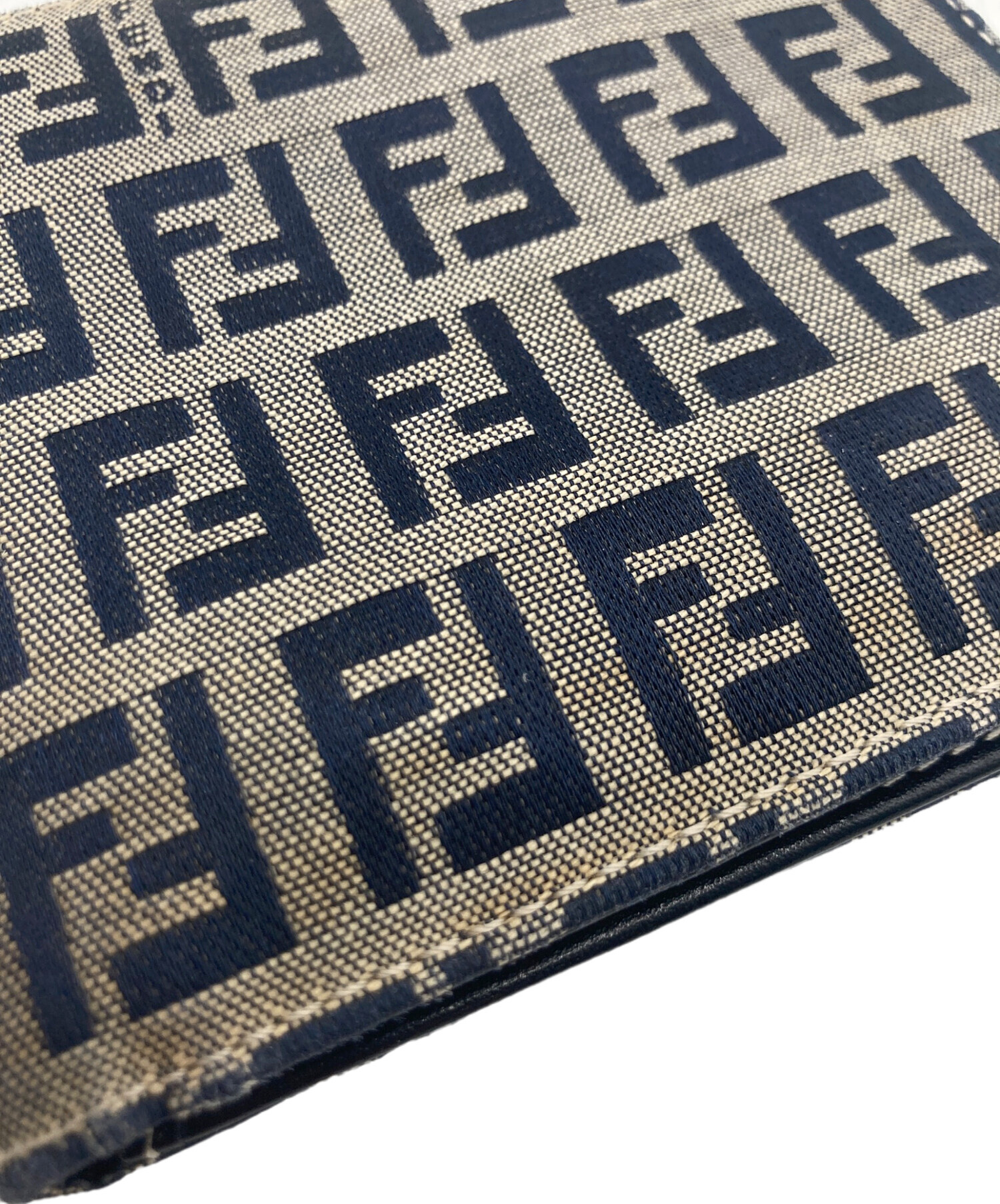 中古・古着通販】FENDI (フェンディ) FENDI ズッカ柄 2つ折り財布