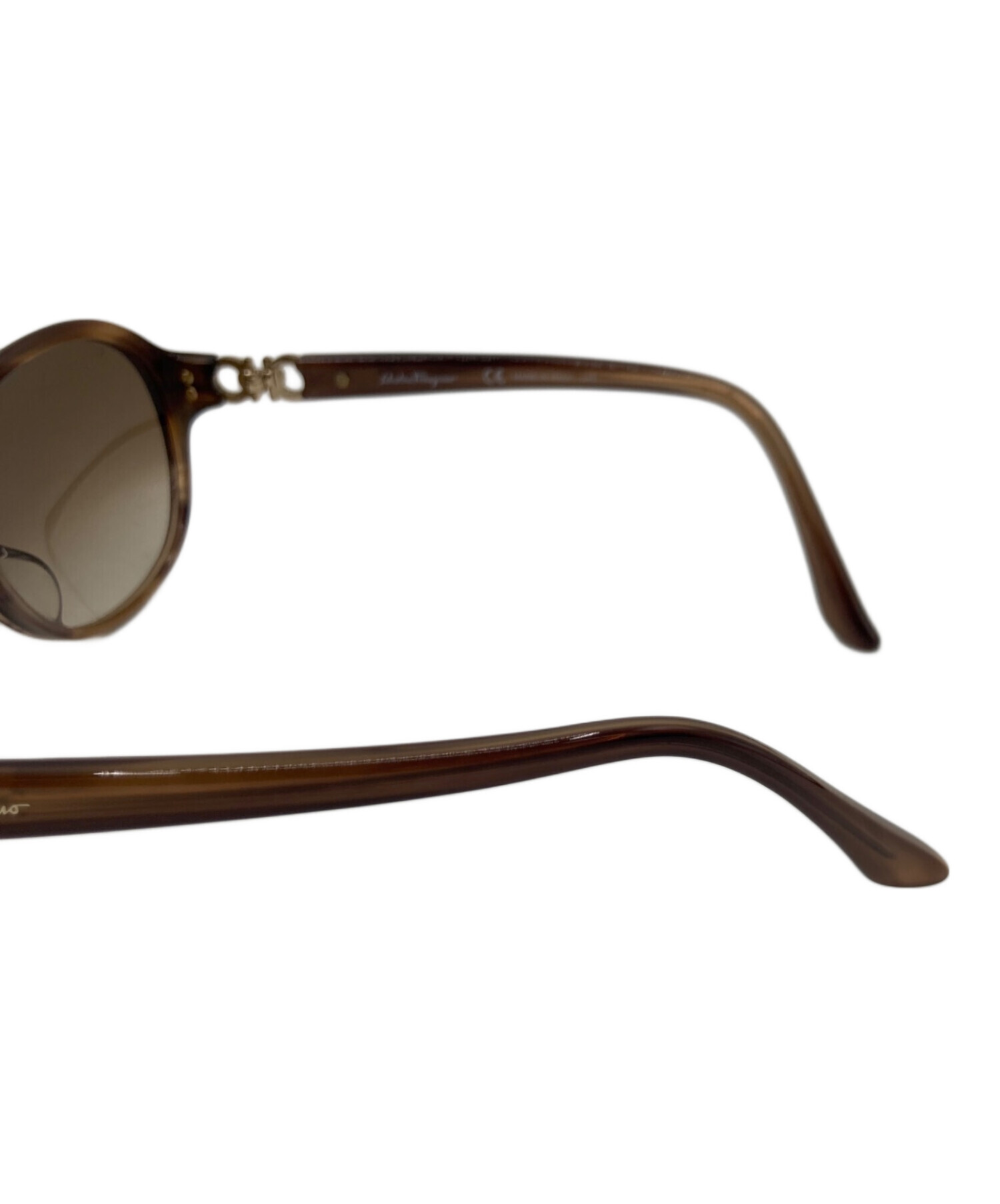 Salvatore Ferragamo サングラス  ゴールド 【古着】【中古】【送料無料】 Salvatore Ferragamo - Salvatore Ferragamo サングラス ゴールド