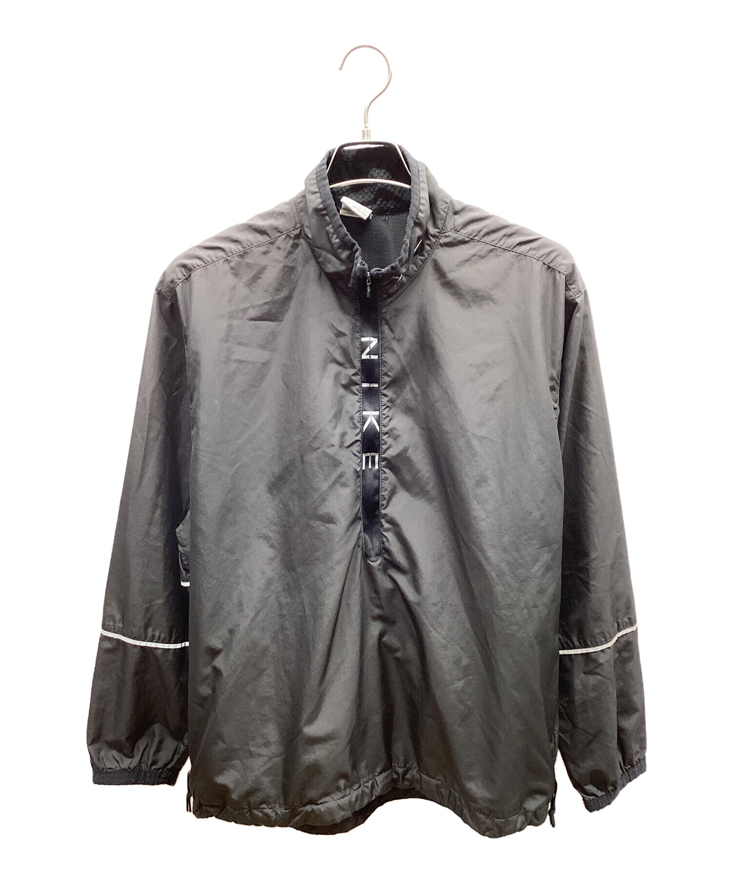 【未使用】 【NIKE】　ブラック ジャケット Mサイズ 中古・古着通販】NIKE (ナイキ) ナイロンジャケット ブラック サイズ:M