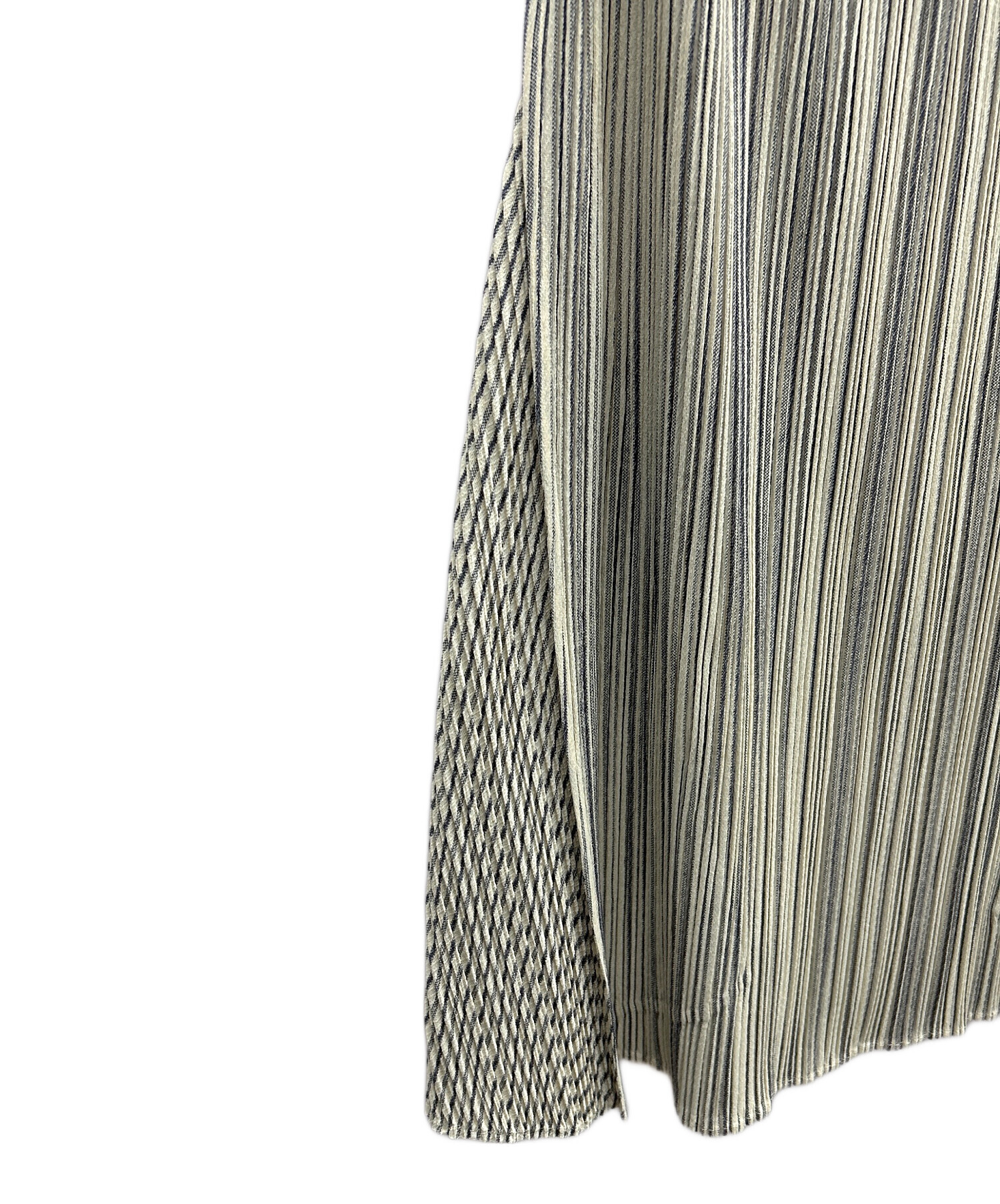 PLEATS PLEASE プリーツスカート サイズ3 クリーム 中古・古着通販】PLEATS PLEASE (プリーツプリーズ) プリーツ