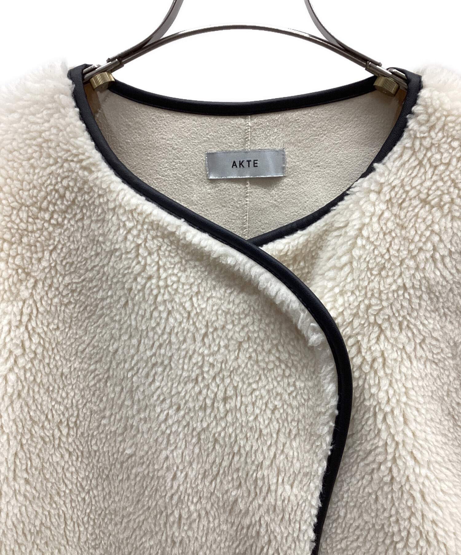 中古・古着通販】AKTE (アクテ) ロングボアコート アイボリー サイズ:F