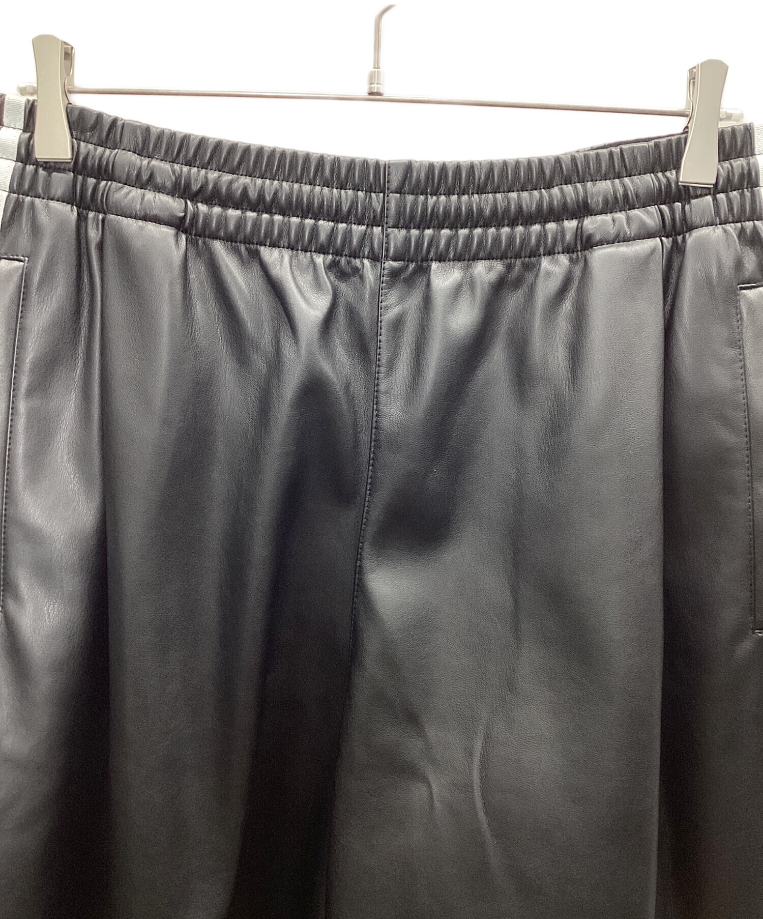 中古・古着通販】adidas (アディダス) フェイクレザー アディカラー