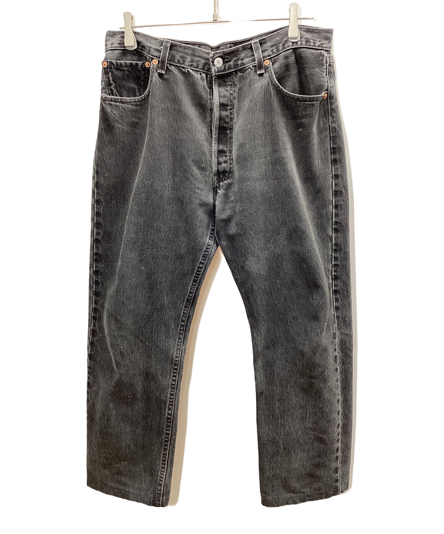 中古・古着通販】LEVI'S (リーバイス) デニムパンツ グレー サイズ 中古・古着通販】LEVI'S (リーバイス) デニムパンツ グレー サイズ