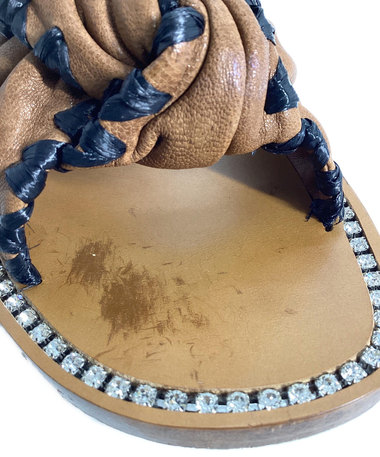 中古・古着通販】MIU MIU (ミュウミュウ) ビジューフラットサンダル