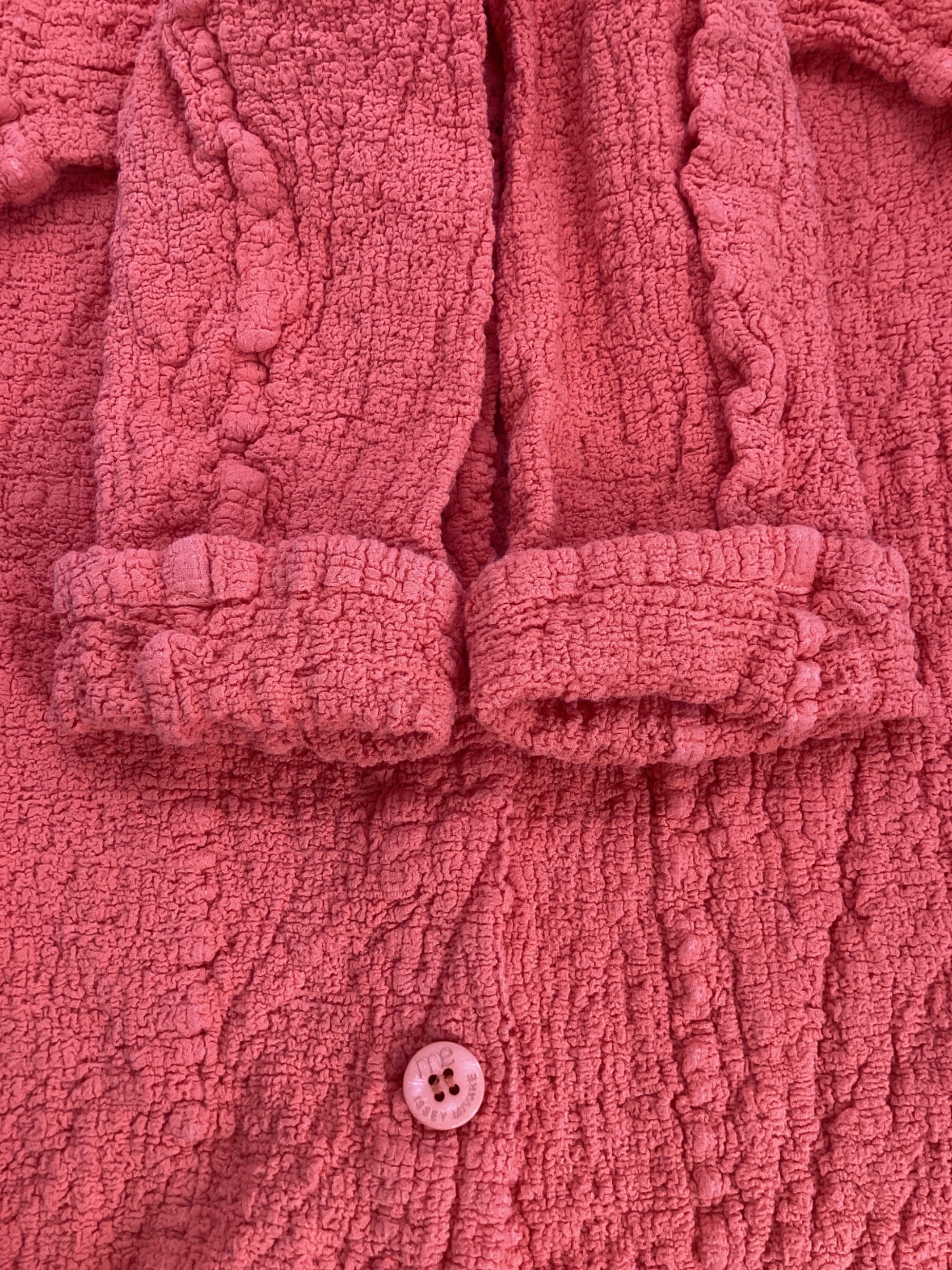 me ISSEY MIYAKE 花刺繍 カリフラワー カーディガン レア 中古・古着通販】me ISSEY MIYAKE (ミーイッセイ ミヤケ) カリフラワー