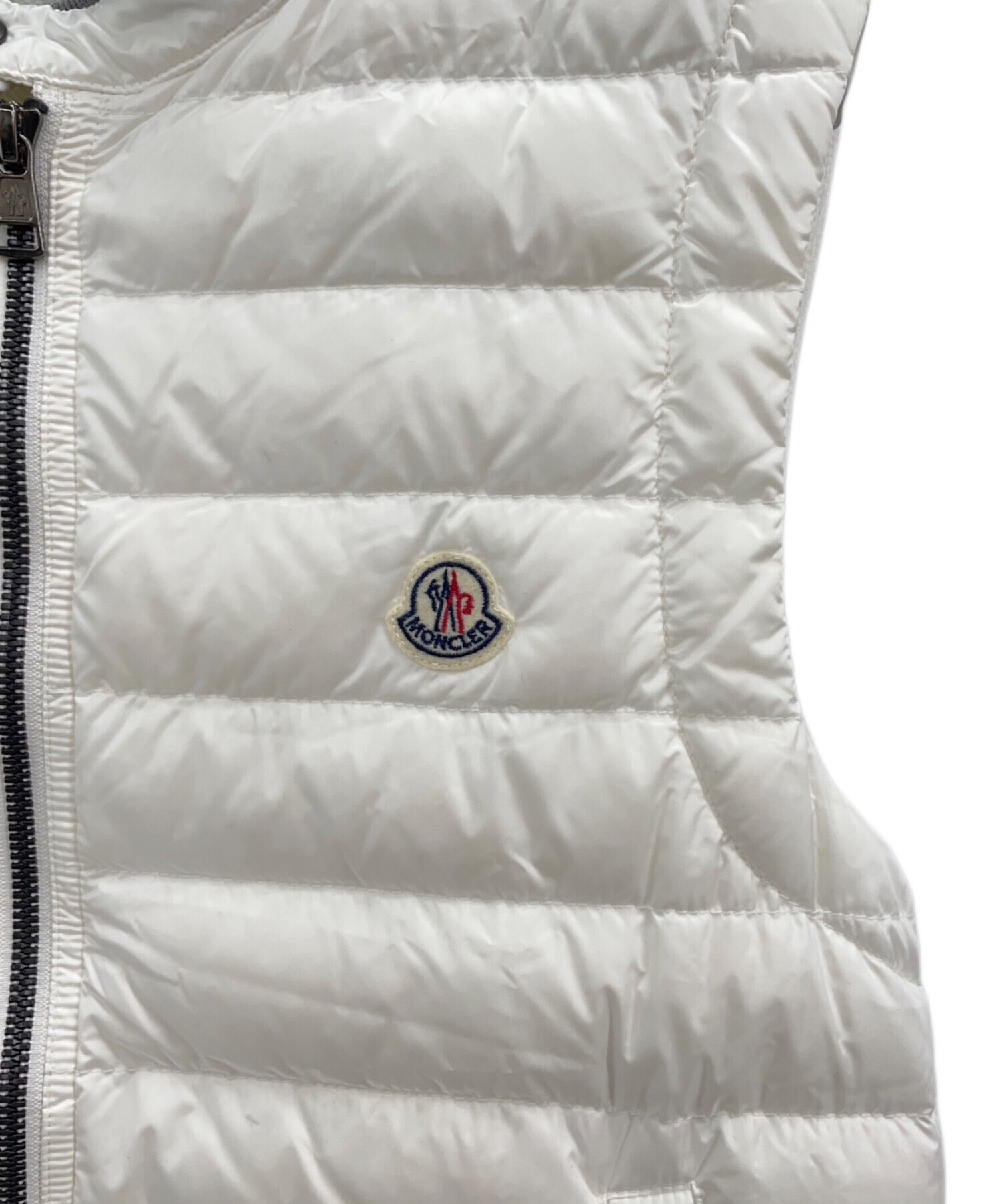 【未使用品】【タグ付き】 MONCLER モンクレールベスト　BEZZI 白3 未使用品】【タグ付き】 MONCLER モンクレールベスト BEZZI 白3 極美品
