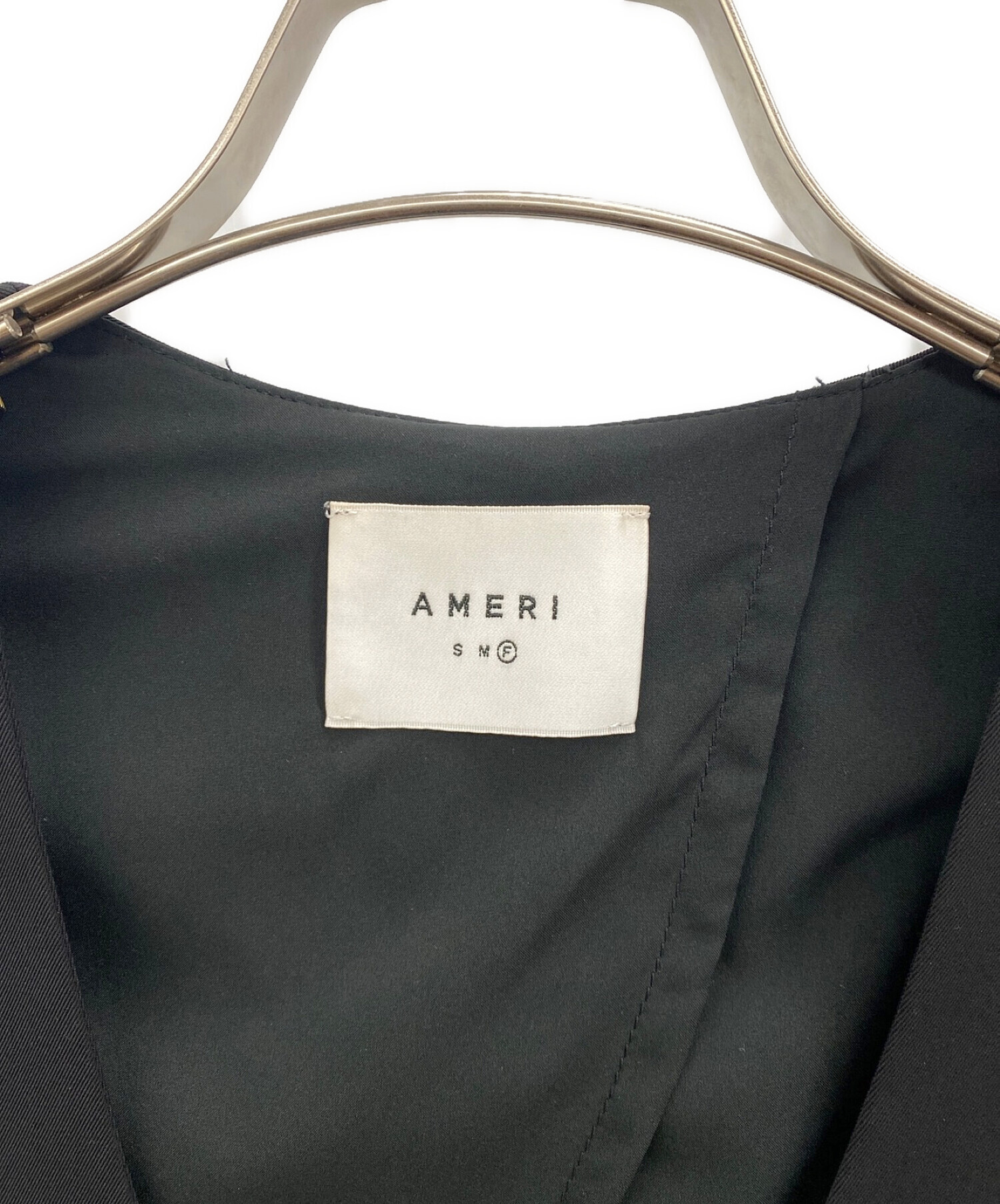 中古・古着通販】Ameri (アメリ) ノーカラージャケット ブラック