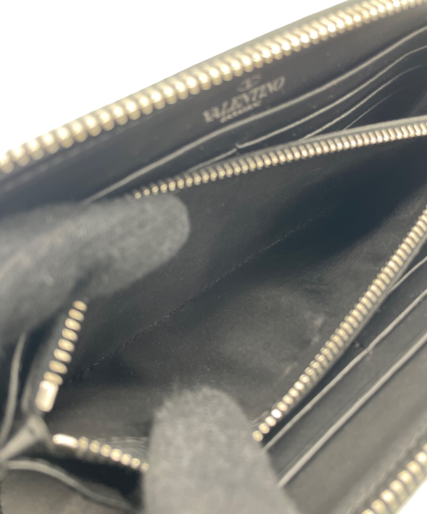 美品✨ ヴァレンティノ ガラヴァーニ 長財布 レザー ブラック 1510 新品・未使用品）ヴァレンティノ ガラヴァーニ Valentino Garavani