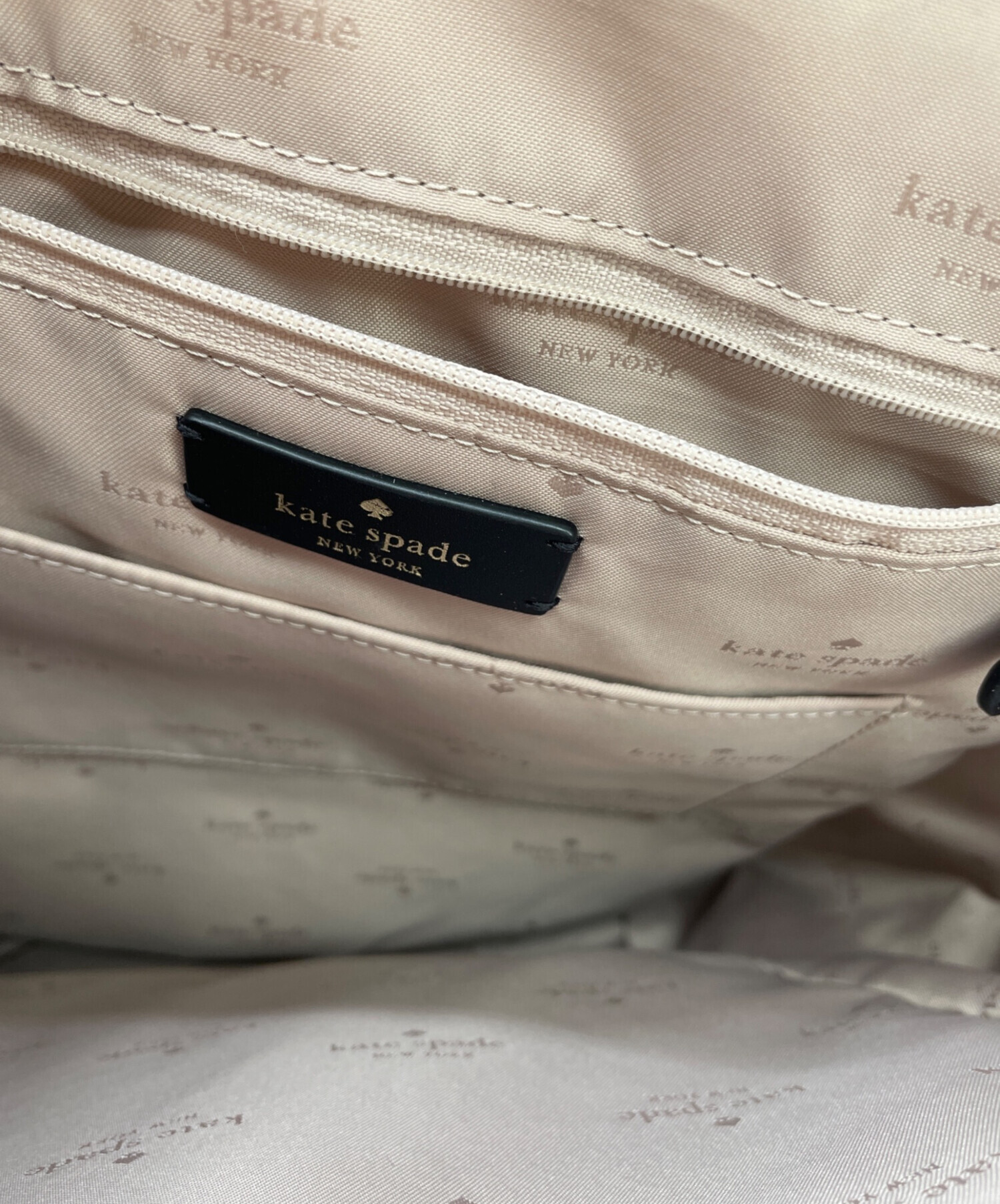 【未使用】kate spade ケイトスペード　リュック トートバッグ　2way 未使用】kate spade ケイトスペード リュック トートバッグ 2way 未