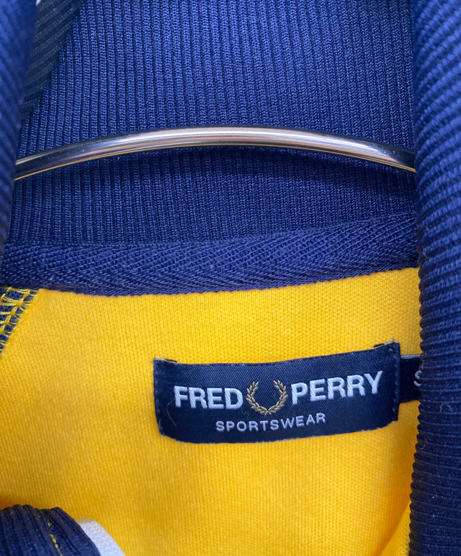 中古・古着通販】FRED PERRY (フレッドペリー) トラックジャケット 中古・古着通販】FRED PERRY (フレッドペリー) トラックジャケット