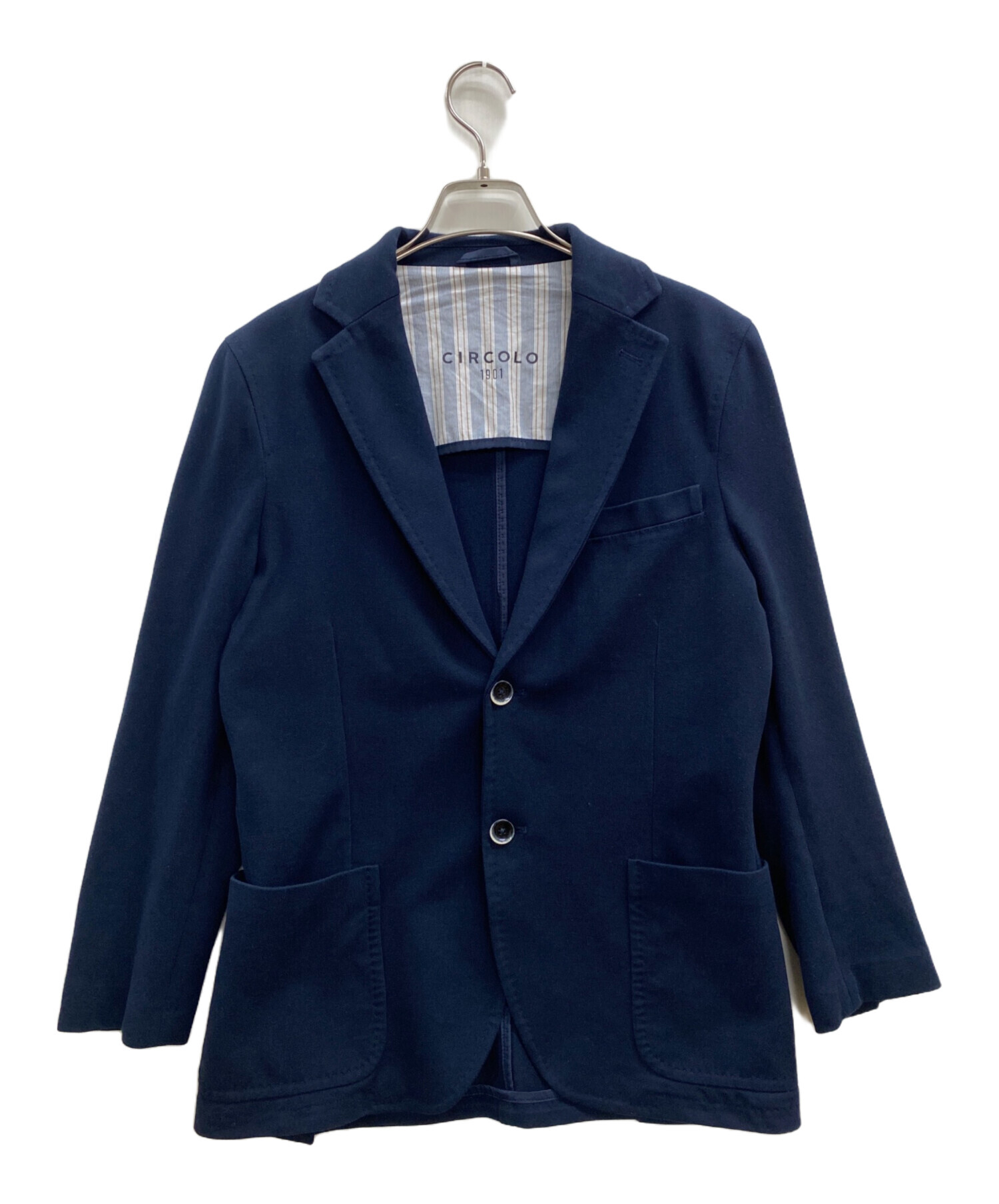 CIRCOLO 1901 ネイビー セットアップジャージジャケット&パンツ ヌケ感が着こなしのアイデアを広げる。チルコロのジャージセットアップ